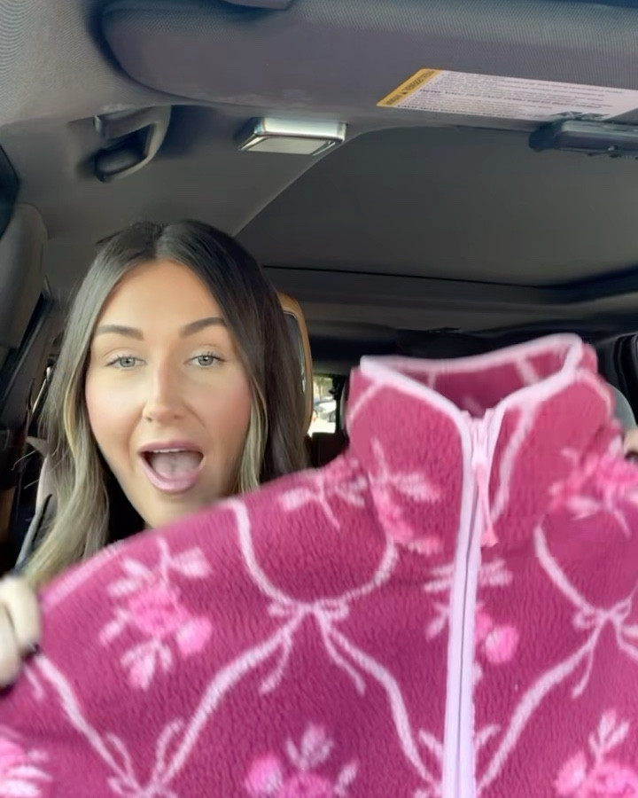 Old Navy Sale Haul 🎄 Sharing our family matching Christmas pajamas and the cutest half zips I bought for myself 🎀

#oldnavy #matchingpajamas #pajamas #christmaspajamas #sale #holiday #christmas #kids #family 

#LTKSaleAlert #LTKKids #LTKHoliday