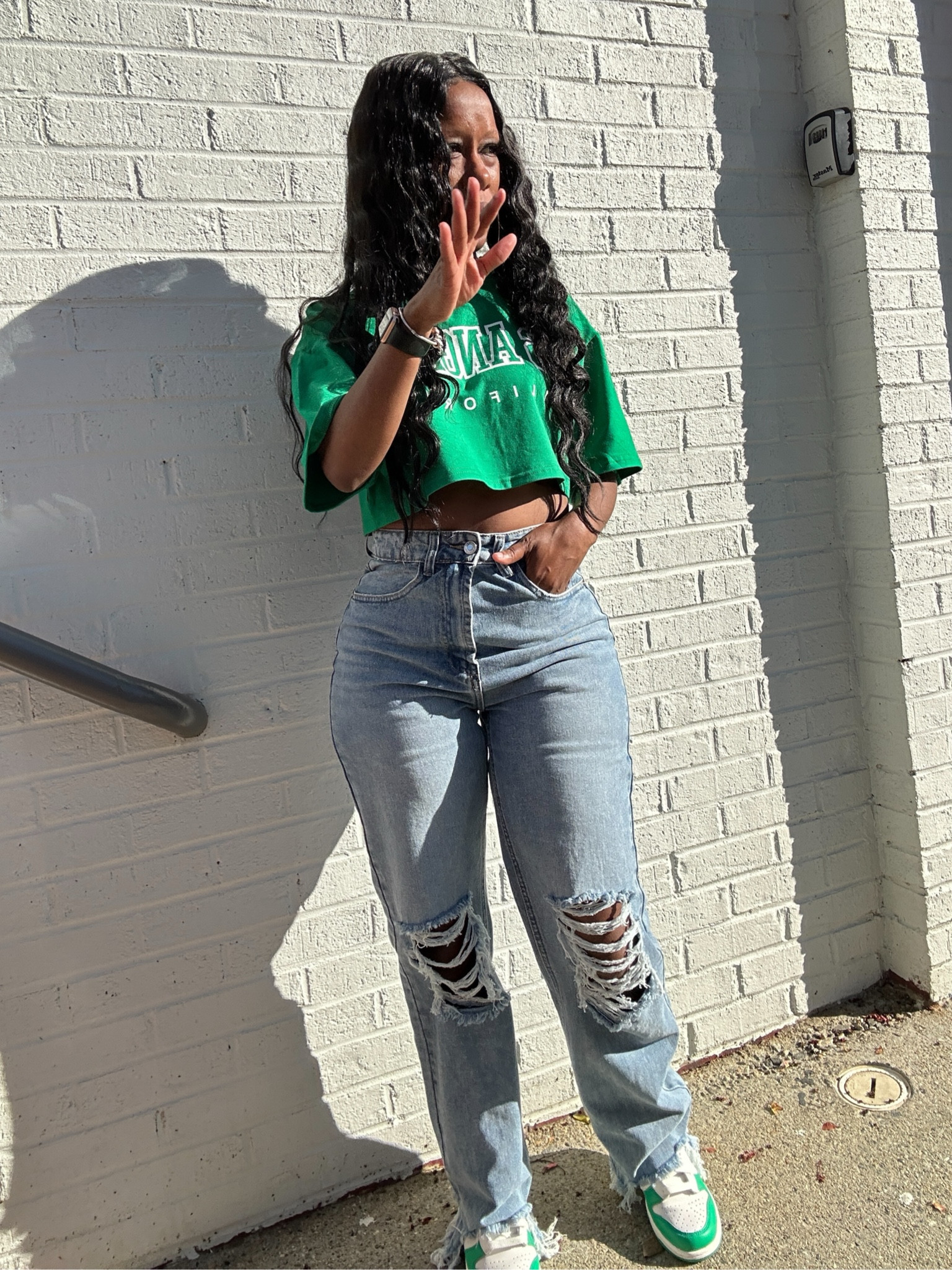 Spring outfit ideas, spring outfits, green outfits, distressed jeans, jeans.
Outfit details:
Green low Angeles cropped graphic tee size small and high waisted distressed jeans

#LTKfindsunder100 #LTKstyletip #LTKshoecrush