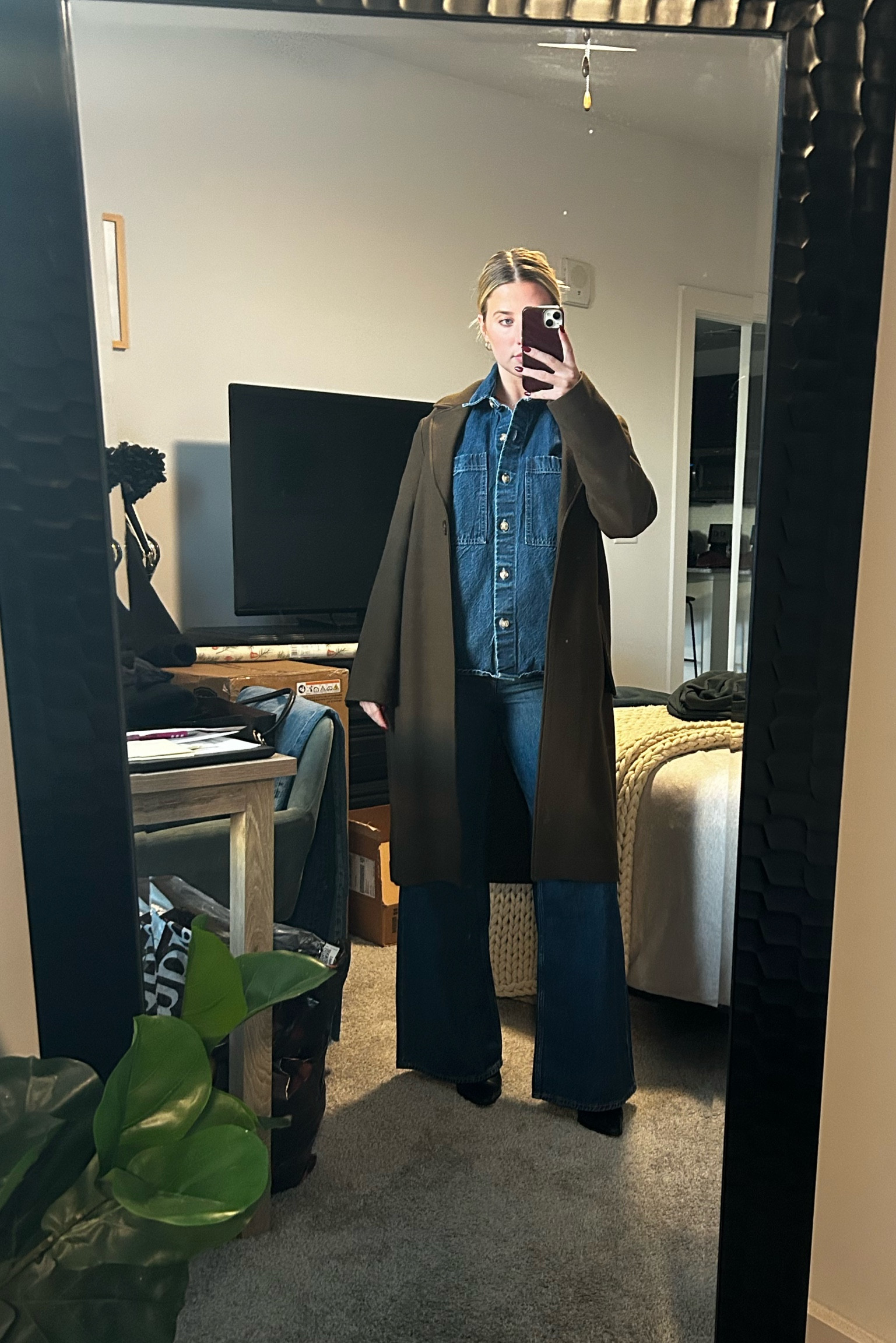 Winter Canadian Tuxedo 👖❄️
Denim shirt is Abercrombie - linked similar! 

#LTKStyleTip #LTKSeasonal