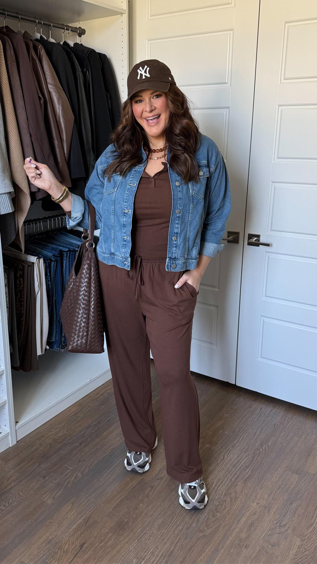 Size: XL in set and jacket • Apparently my fall personality is just matching sets, sneakers, and a baseball cap. 

But seriously… THIS is the kind of outfit I could wear every single day! Comfy enough for running errands but cute enough to actually look like I tried. 

The chocolate brown matching set, denim jacket, and sneakers are giving effortless cool girl fall style without sacrificing comfort! And can we talk about how GOOD chocolate brown is this season?! 

#MidsizeFashion #FallOutfitIdeas #CasualChicStyle #MatchingSetOutfit #AffordableFashion