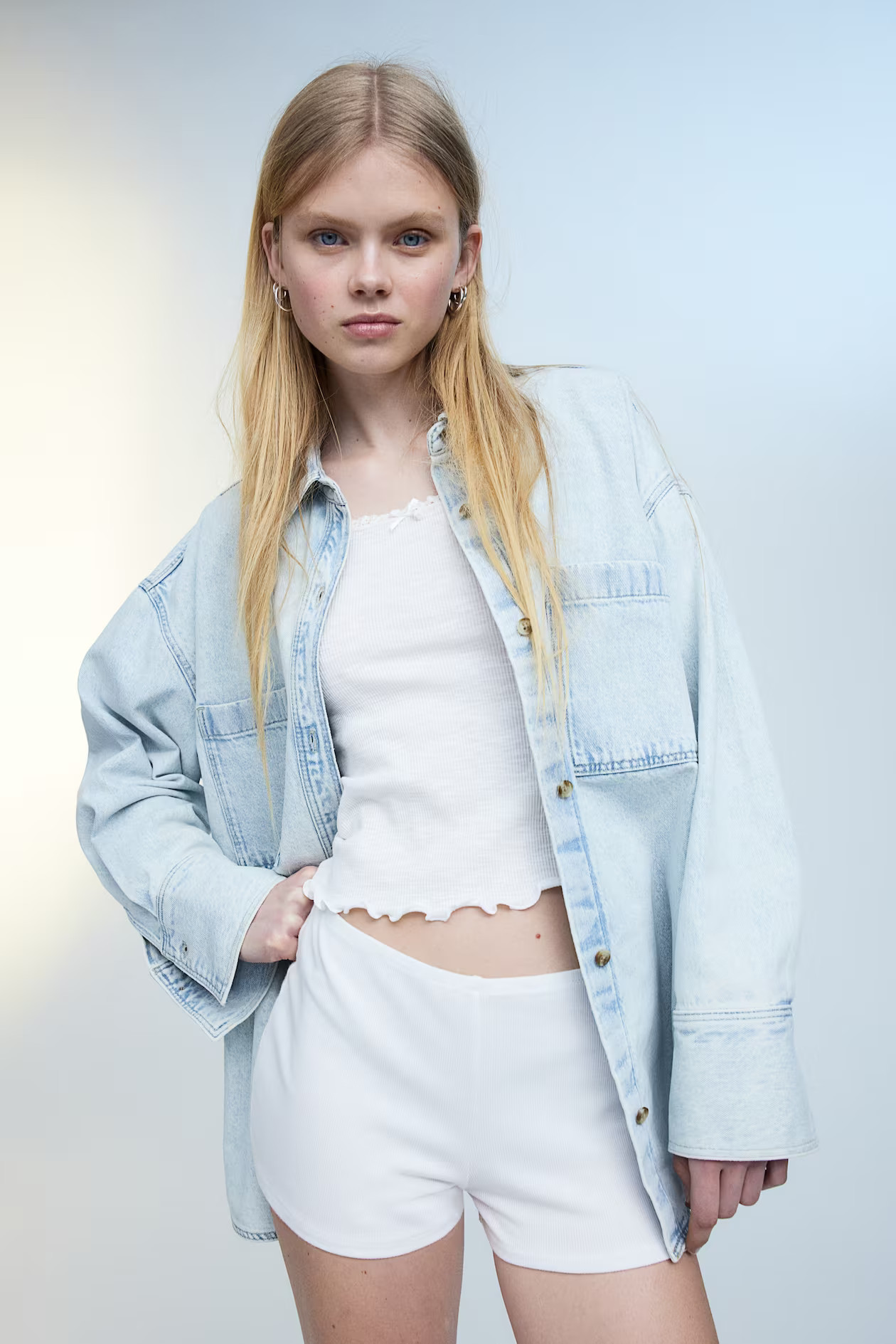 Lace-trimmed strappy top | H&M (UK, MY, IN, SG, PH, TW, HK)