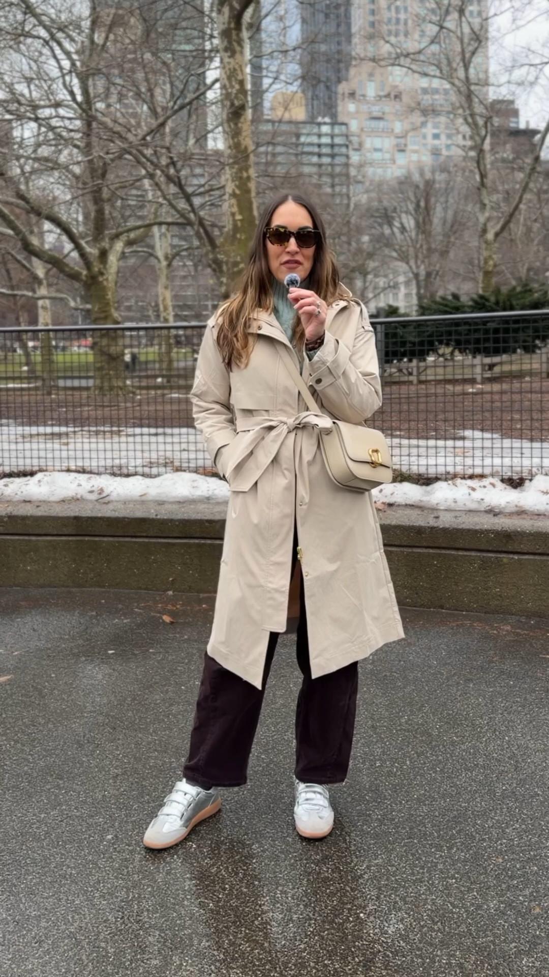 Cool Southern mom goes to NYC for a long weekend attire - 

Also, why doesn’t EVERY trench have a hood? 

Spanx code: KATHLEENXSPANX 

#LTKmomlife #LTKTravel