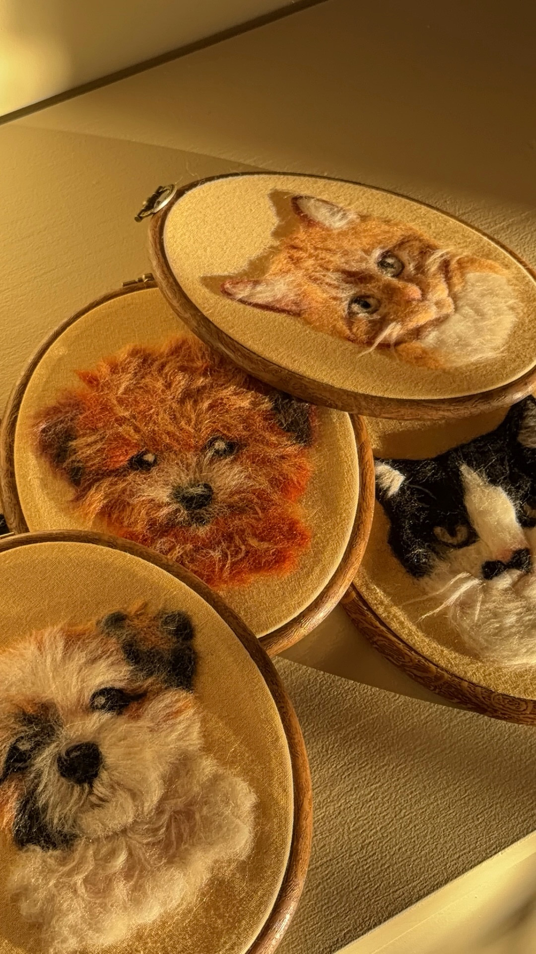 These custom felted portraits of all our pets make me so so stinkin’ happy 🥹🥹 

#feltedpetportrait #homedecor #interiordesign #giftideas #petportait #petgift #petparent #petparentgift #petowner #petownergift 

#LTKSaleAlert #LTKHome #LTKFindsUnder100