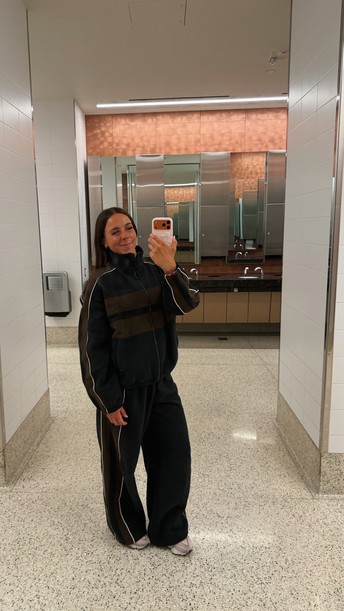 The comfiest sweatsuit EVER!!