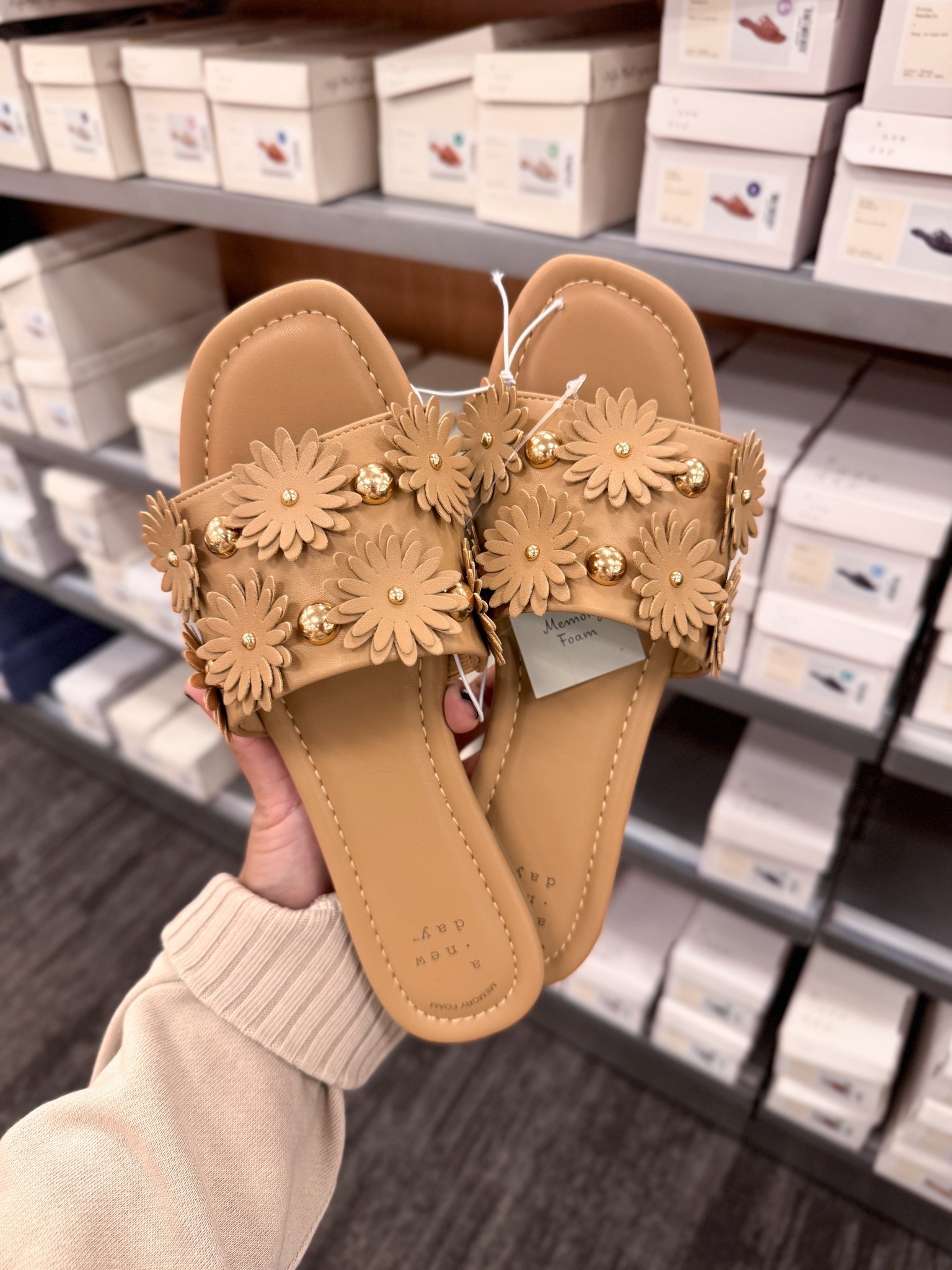 40% off spring sandals (today only) 

target deals, target finds 

#LTKootd #LTKSaleAlert