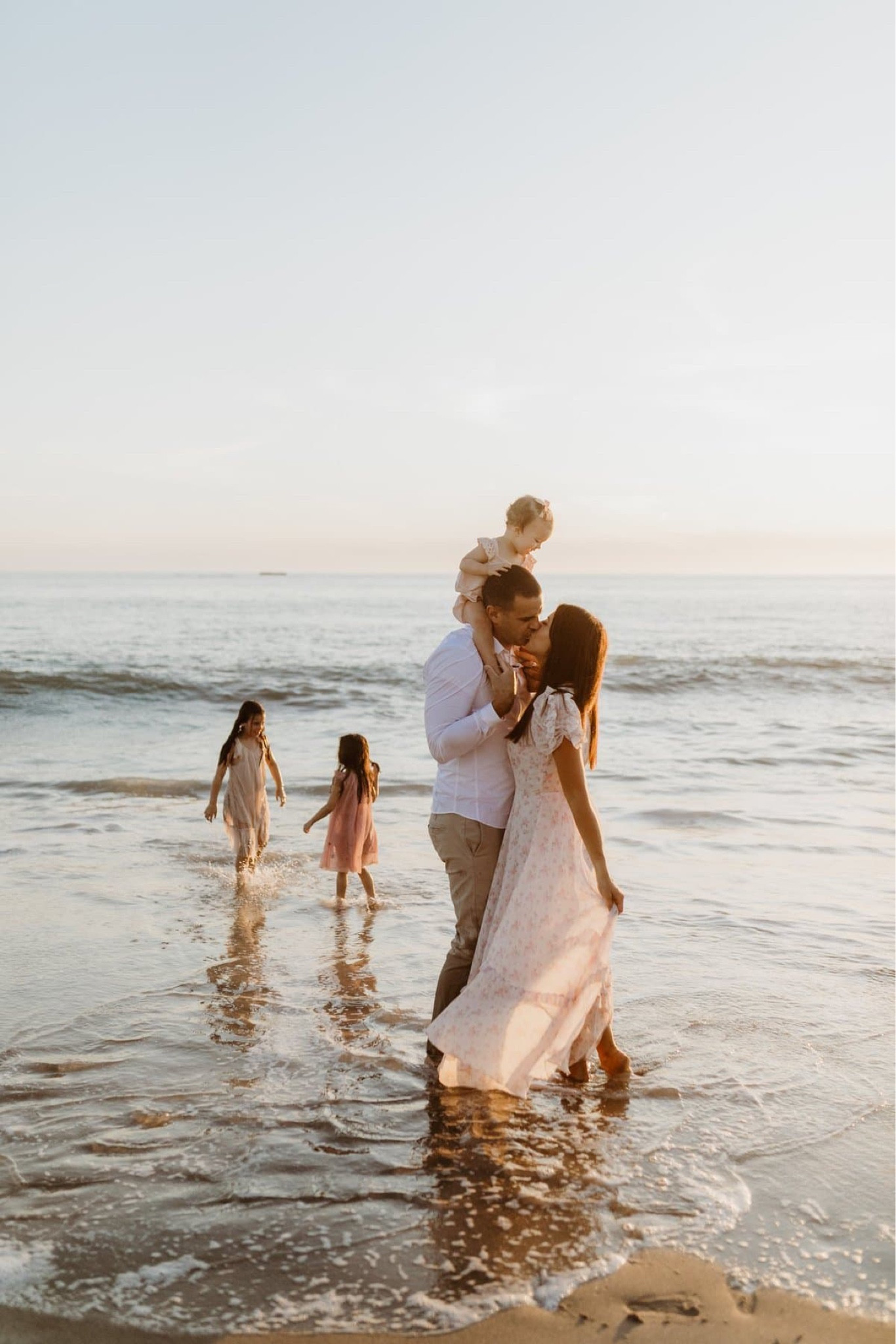 8 tips to get the family photos of your dreams! Plus, don’t miss some outfit inspo for the whole family! ❤️✨

#LTKfamily #LTKstyletip #LTKsalealert