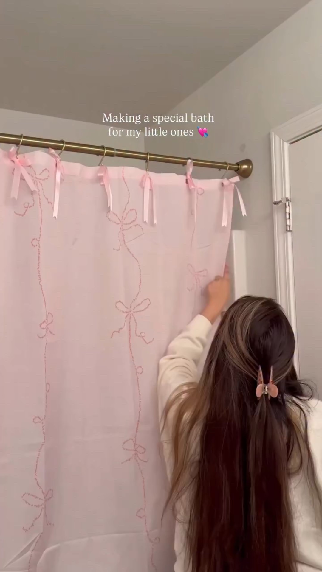 Made this fun Valentine’s Day themed bath for my little ones last year💘 they sure loved it!✨ 

Comment “BATH” and I'll send you a 🔗💕

Comment “BATH” and I'll send you a 🔗✨