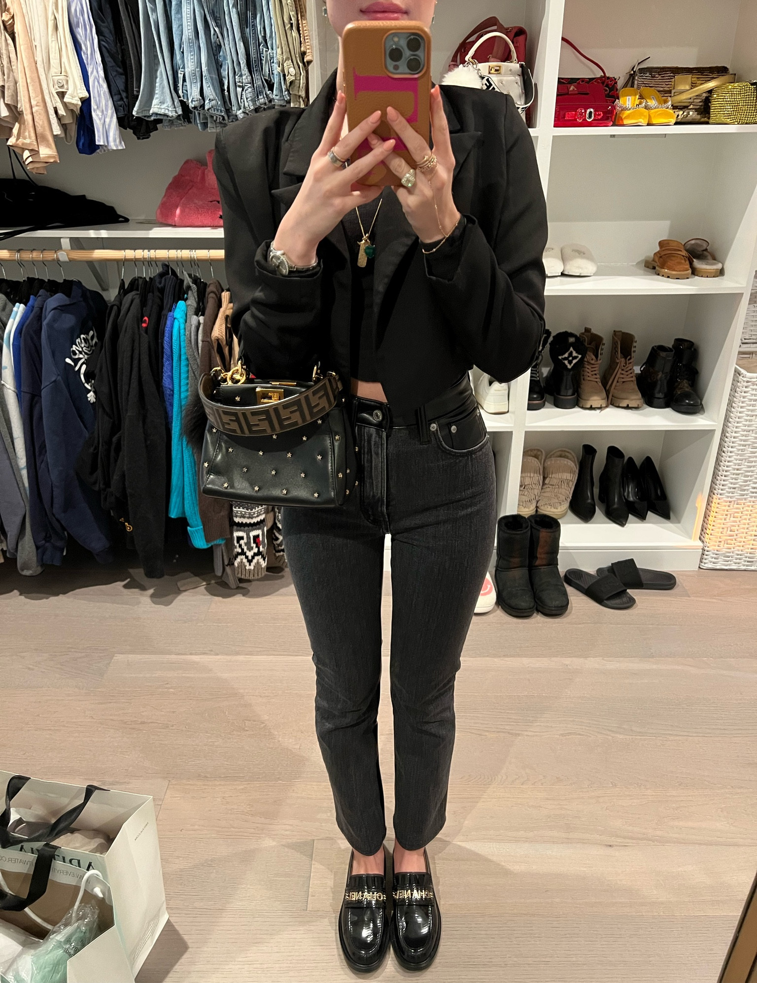 #monochromatic #night #fashion

#LTKHoliday