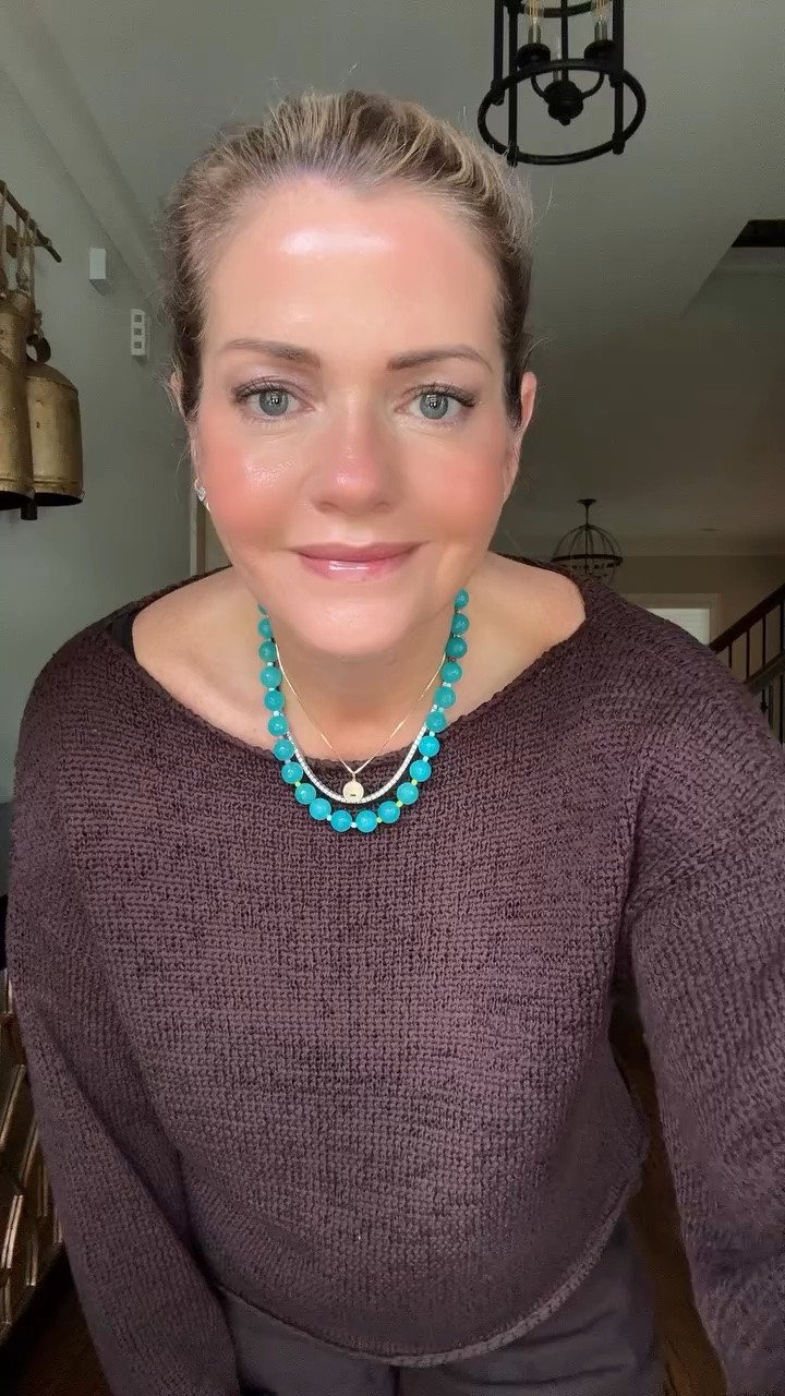 Let me know if you have any good book recommendations! I need some good summer reads! 

@archiesfootwear @madewell @onequince @melindamaria_jewelry @baublebar @diamondsdirect @melanieauldjewelry @bypavoi @bravedaughtersjewelry @localeclectic 

#ootd #over50fashion #shopping #casualstyle #linen