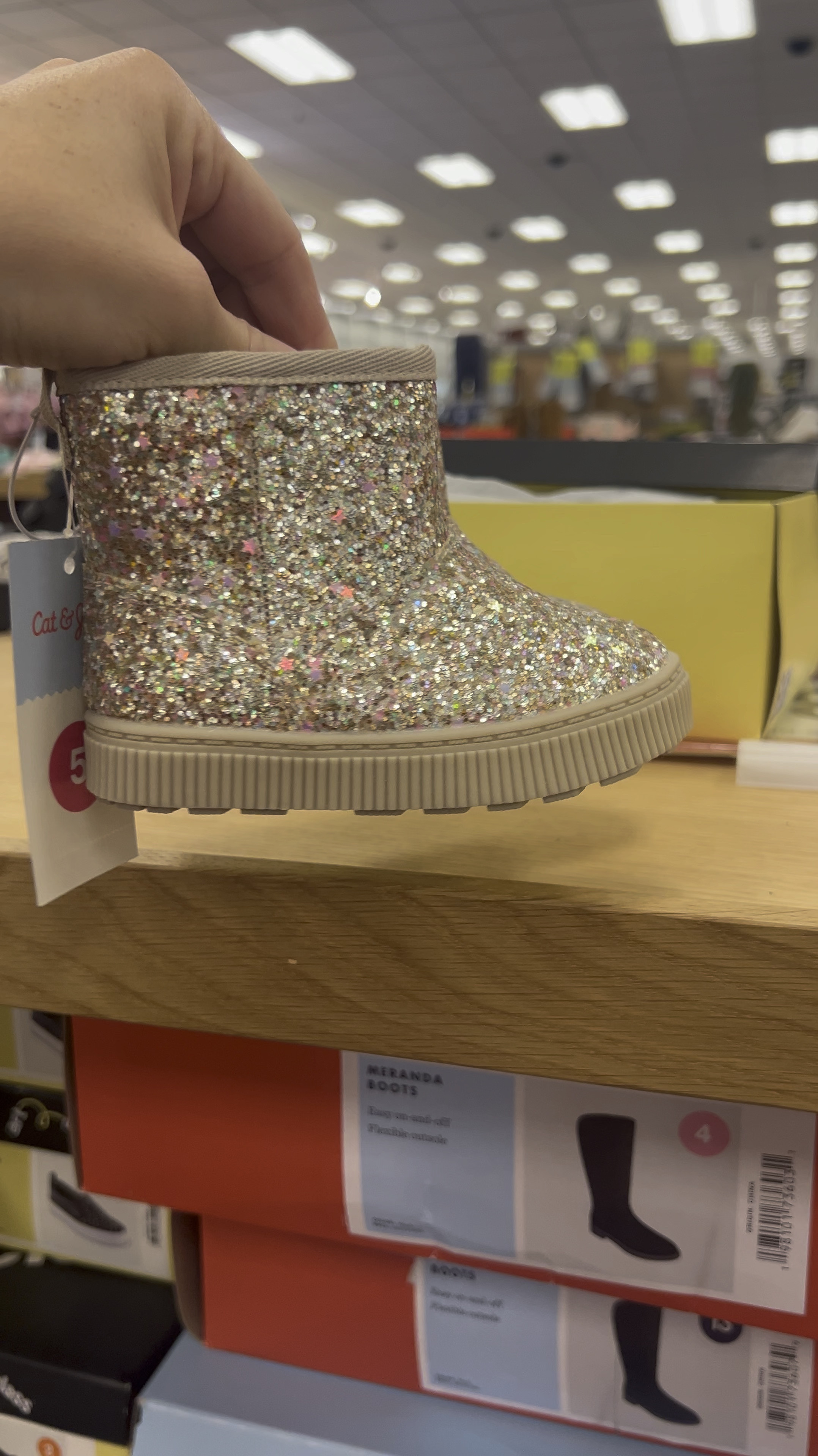 Target Daily Deals
Sparkle boots for toddlers 30% off

#LTKSaleAlert #LTKKids #LTKShoeCrush