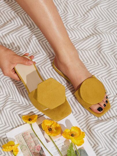 Geometric Decor Slide Sandals | SHEIN