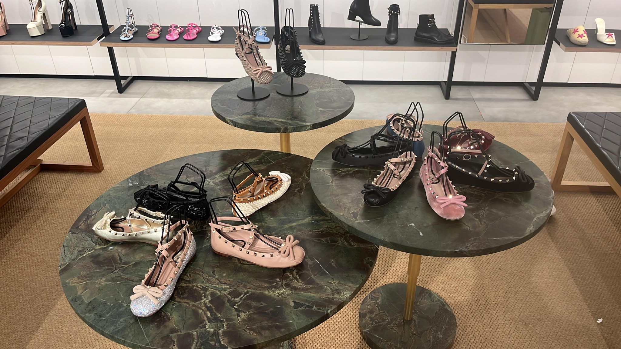 valentino flats 

#LTKStyleTip #LTKShoeCrush #LTKSaleAlert