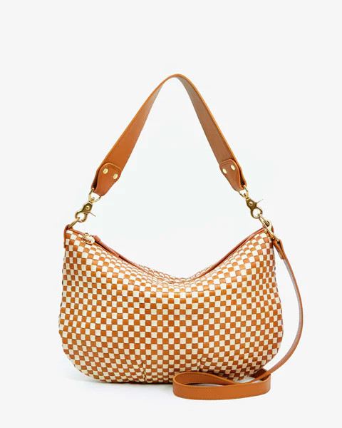 Moyen Messenger | Clare V.