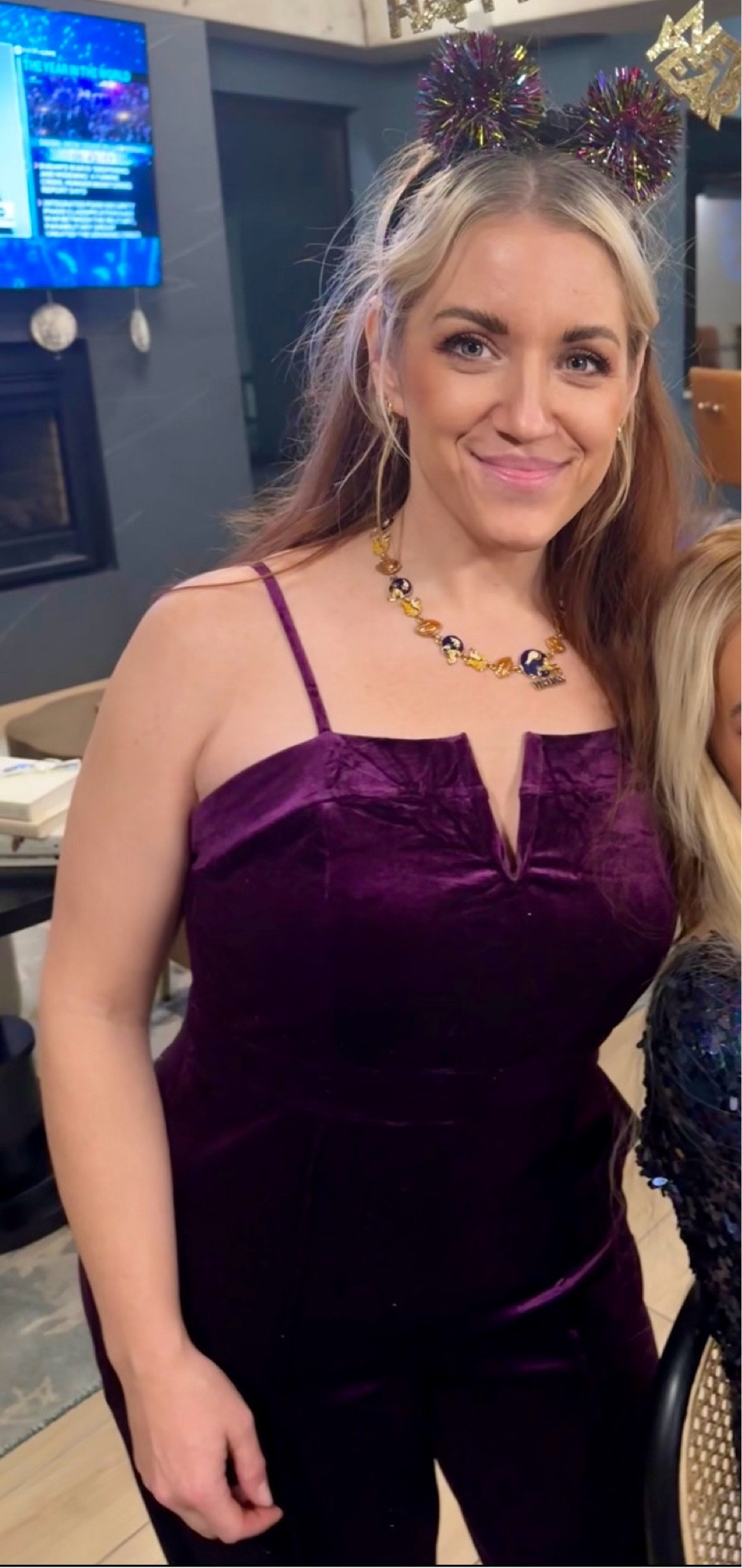 i love (almost) everything about this purple velour jumpsuit! And it's less than $50 & comes in 9 colors!

it's comfortable and flattering! i usually shy away from jumpsuits because of my midsection but i felt very confident in this! 

the only thing i don't like about it is that it picks up fibers easily if you sit down. pop a mini lint roller in your purse. 

size down - I ordered a large initially and swapped for a medium. 

#LTKMidsize #LTKFindsUnder100 #LTKFindsUnder50