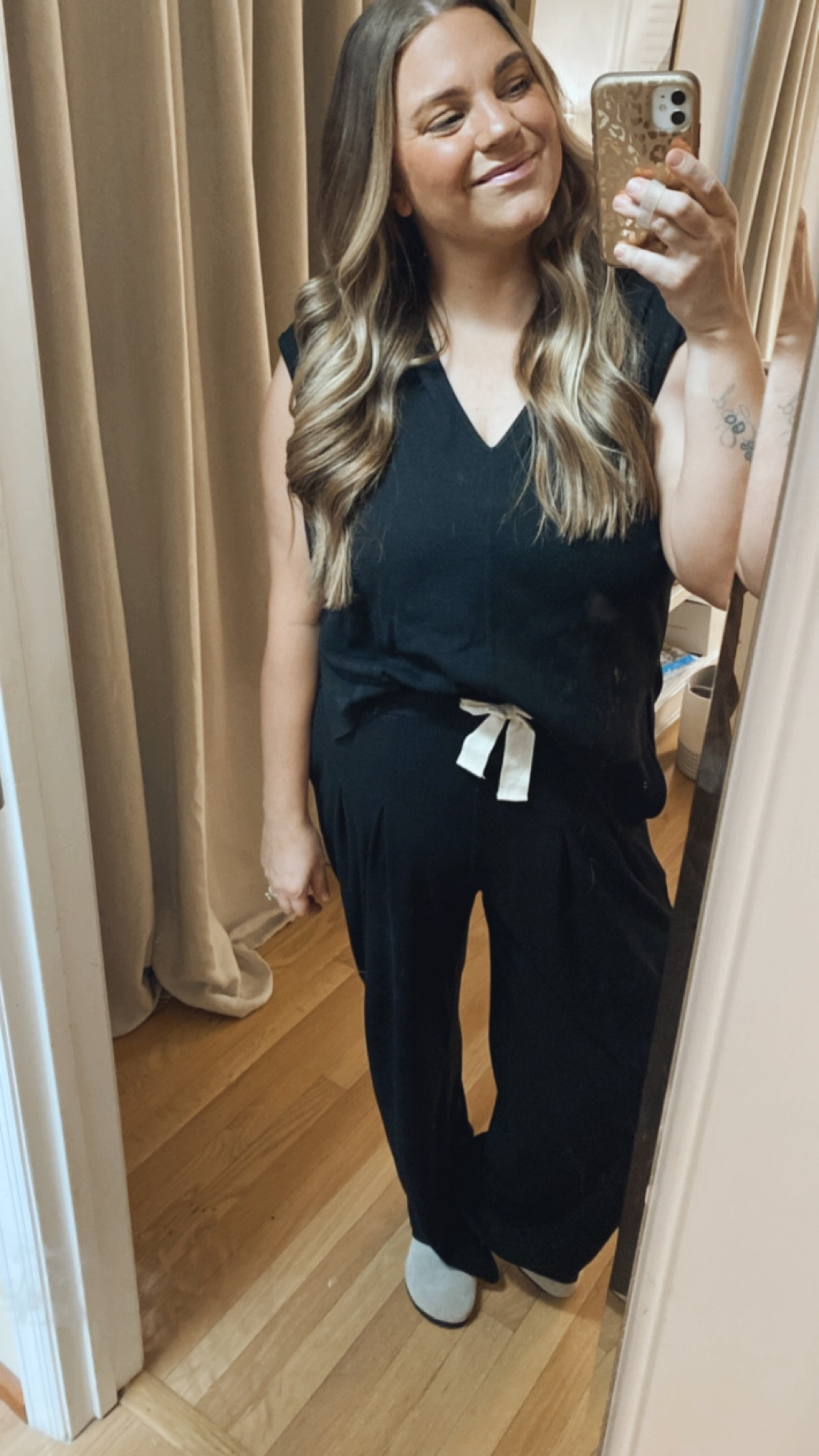 I’m loving this Amazon lounge set! It is an elevated lounge set so it is perfect for school drop offs #dopoffootd #loungeset

#LTKstyletip #LTKmidsize #LTKfindsunder50