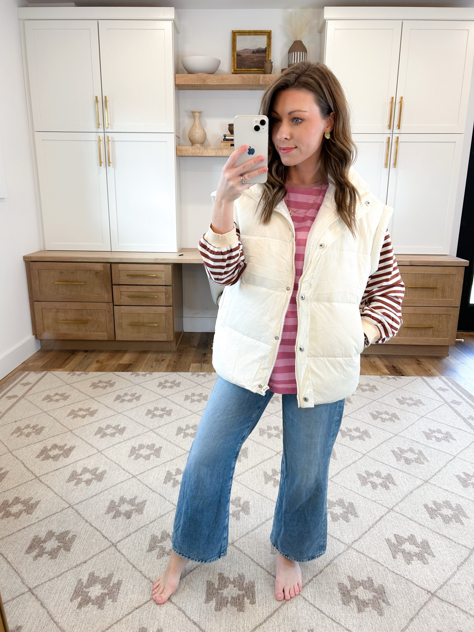 Amazon puffer! Lots of colors and it runs oversized! I’m wearing a small 

#LTKStyleTip #LTKU #LTKSaleAlert