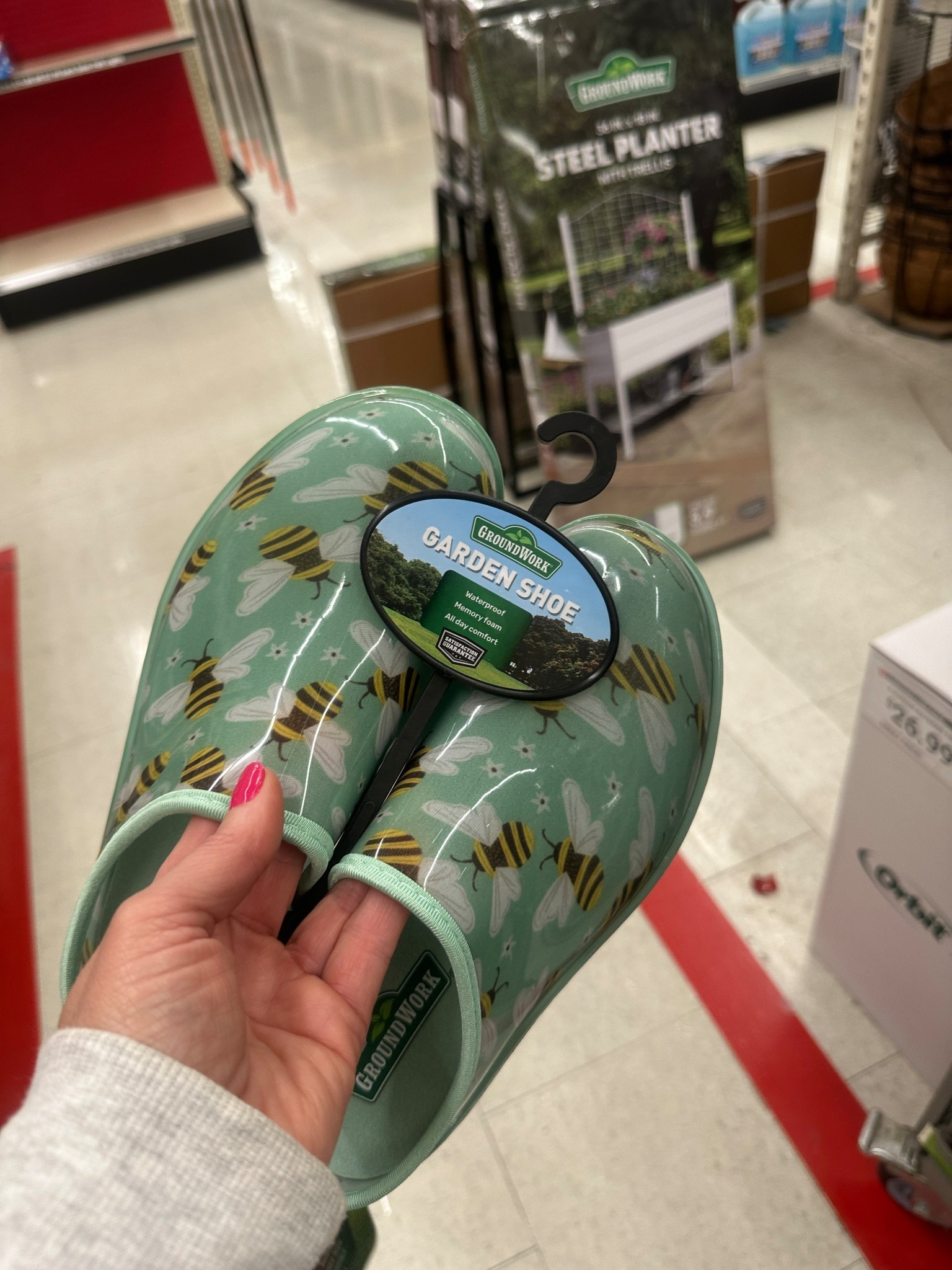 Okay wait… how cute are these 🐝💚
Not your basic garden shoes—these are the fun ones I am actually wearing 🌿

Perfect for greenhouse days, watering plants, or just pretending I have my life together 😂

Linking ⬇️ 

#LTKHome #LTKmomlife #LTKdayinmylife