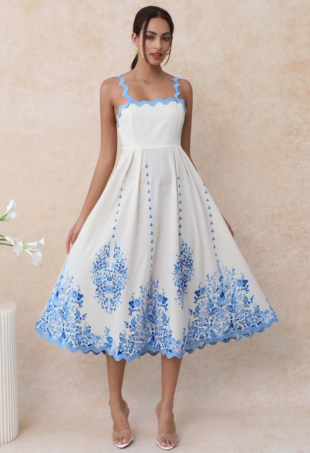 Sky Blue Wavy Floral Tie-Back Bowknot Cami Dress | Chicwish