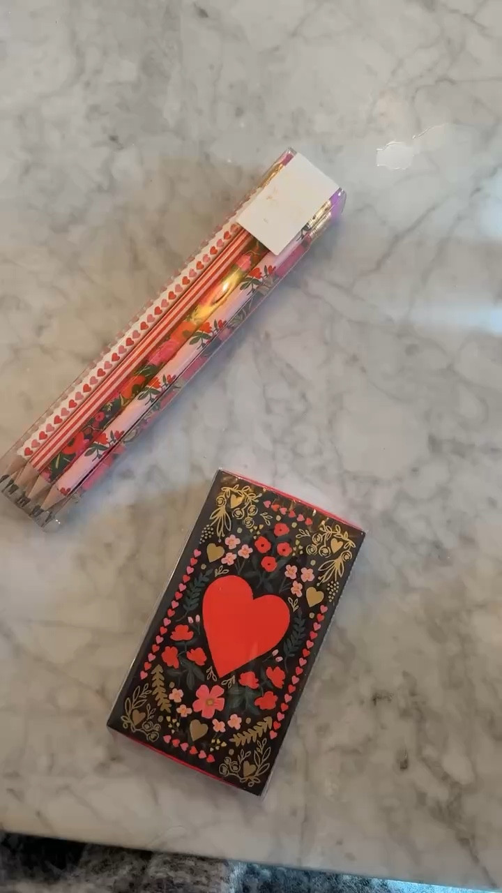 I love a cute box of matches so much! Especially laying on a coffee table. Rifle Paper Co has the sweetest Valentine’s Day touches ♥️💌💋