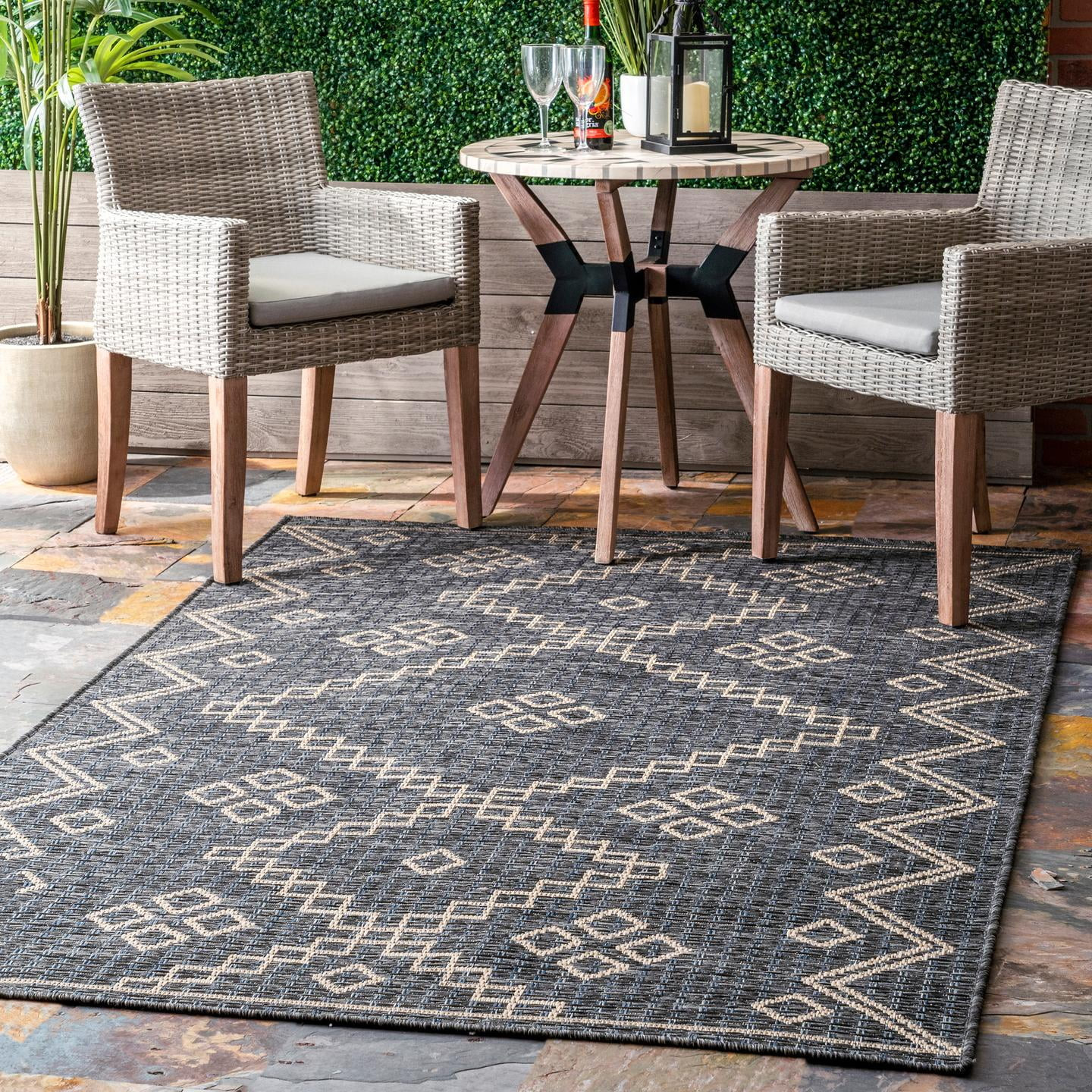 nuLOOM Julieta Diamonded Helix Indoor/Outdoor Area Rug or Runner - Walmart.com | Walmart (US)