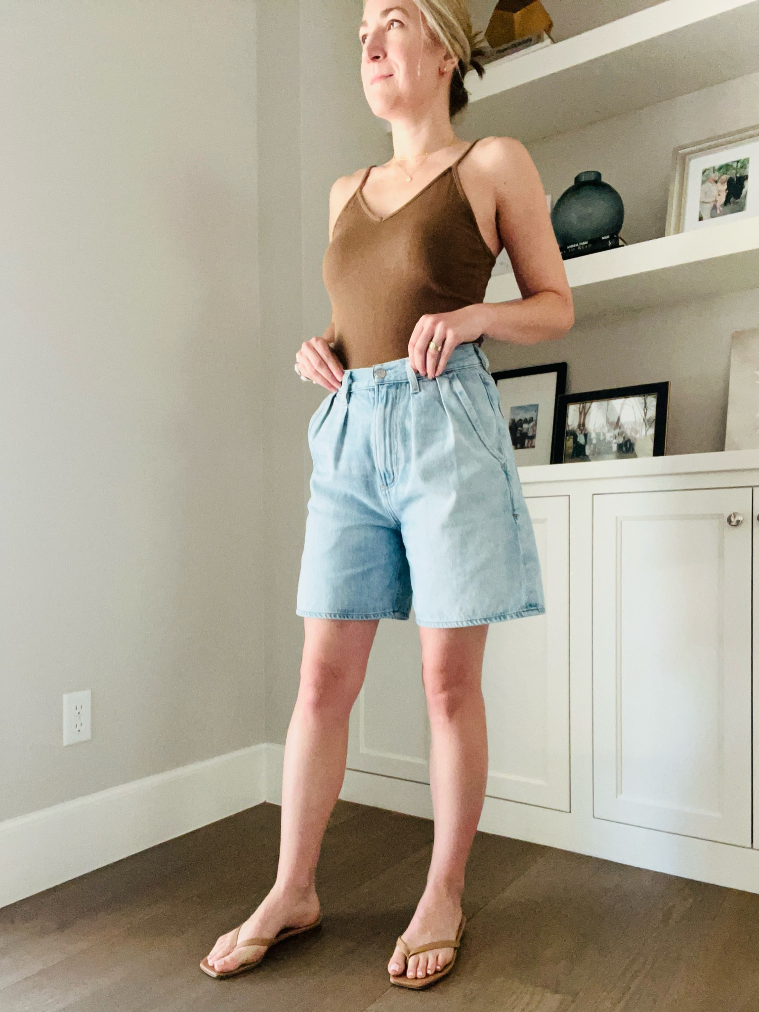 Feels like summer. Loving a longer short these days paired with a more fitted top and slim sandal.