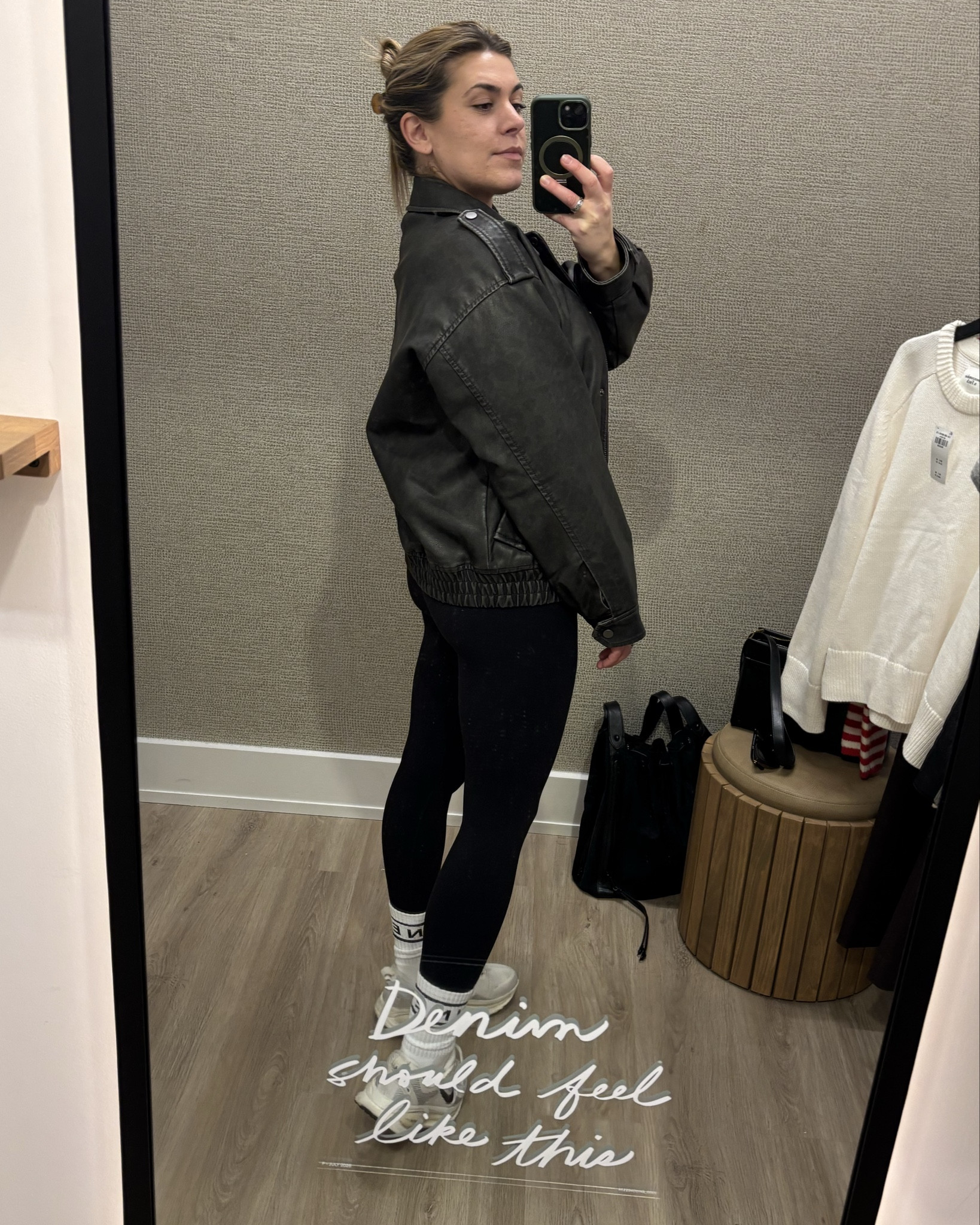 Finally committed to the vintage leather bomber at Abercrombie and it’s ON SALE 

#LTKSeasonal #LTKFindsUnder100 #LTKSaleAlert