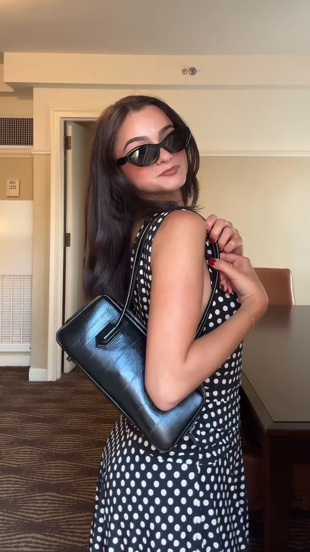 Polka dots + a pop of red 🤤

#LTKNYFW #LTKSeasonal