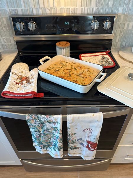 First time making my focaccia bread! 🥖👩🏻‍🍳⏲️ 



Cooking 
Home meals 
Cookware
Bakeware
Christmas kitchen decor 
Sourdough bread 
Etsy #LTKHoliday 

#LTKSeasonal #LTKhome