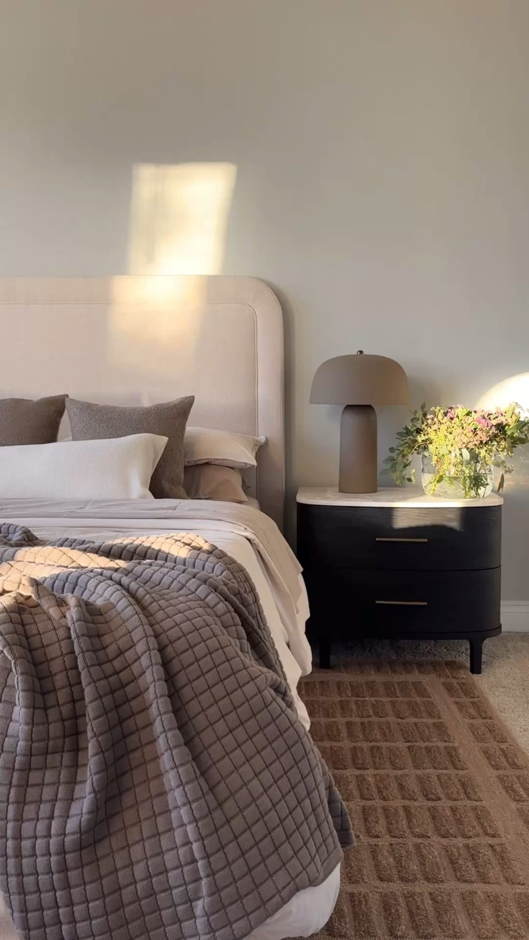 Bedroom details 🤎

#LTKSeasonal #LTKHome #LTKSaleAlert