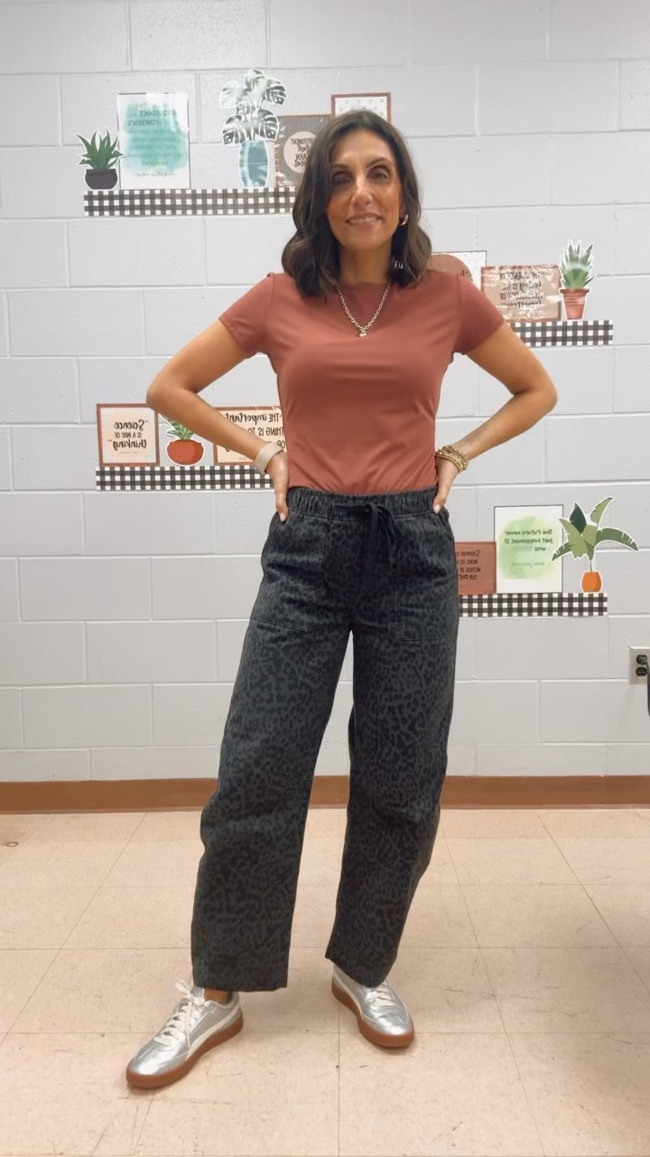 Teacher outfit of the day 
Gap Factory pants  size xs
Tee I sized up to a medium 

#LTKWorkwear #LTKdayinmylife #LTKOver40