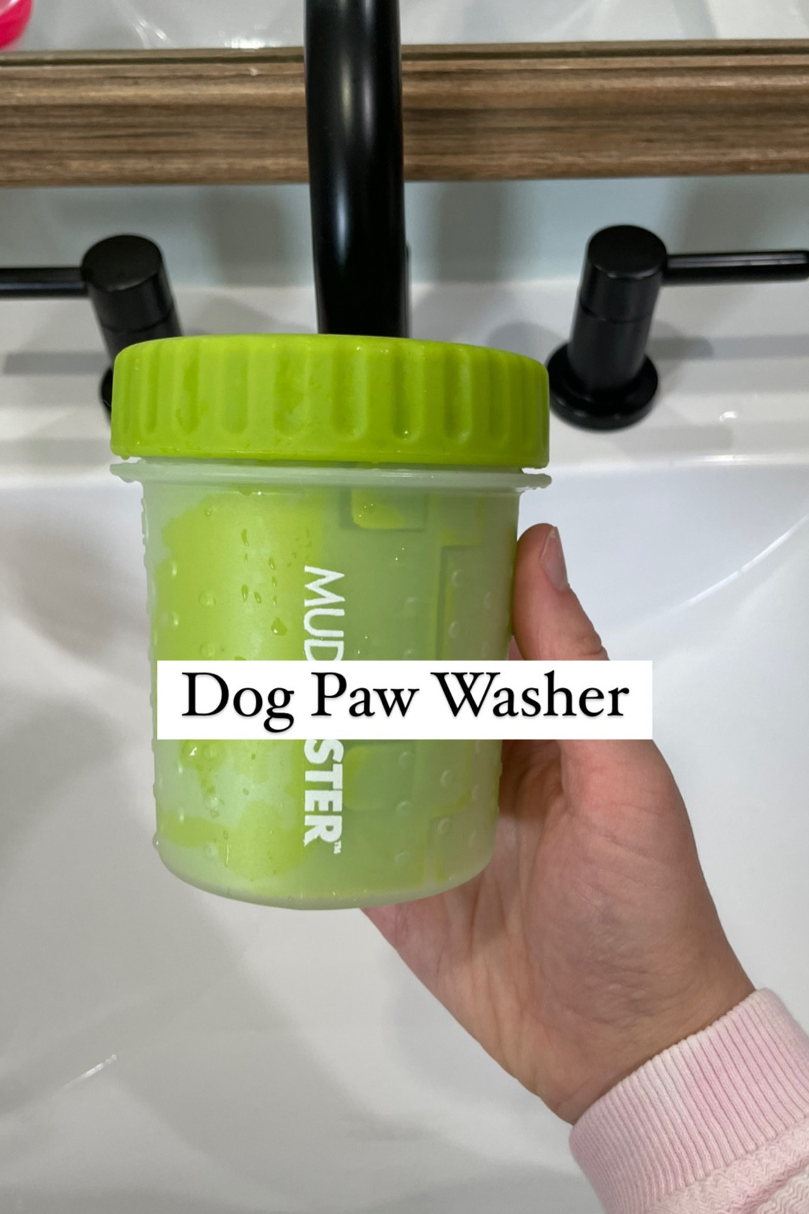 I am quite surprised at how well this works🤩 no more muddy/dirty paws after our walks🙌🏼

#LTKhome #LTKitbag #LTKFind