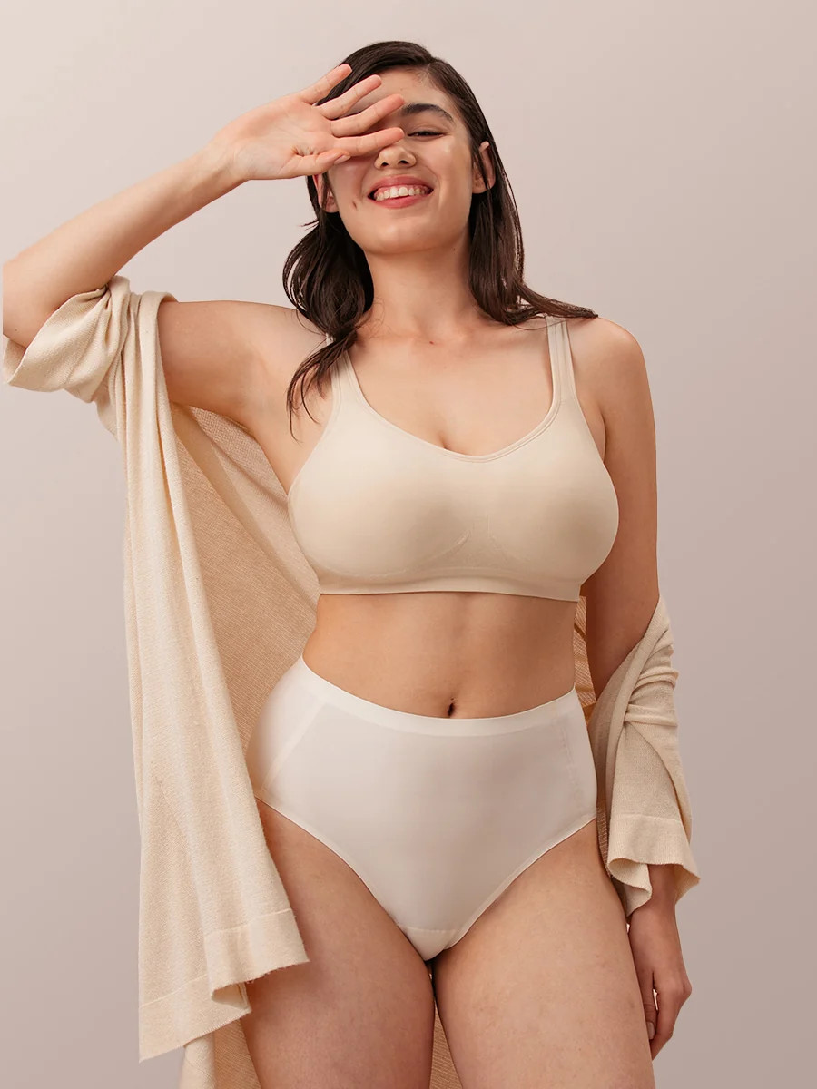 Shapermint Essentials Everyday Comfort Straps Wireless Shaping Bra | Shapermint