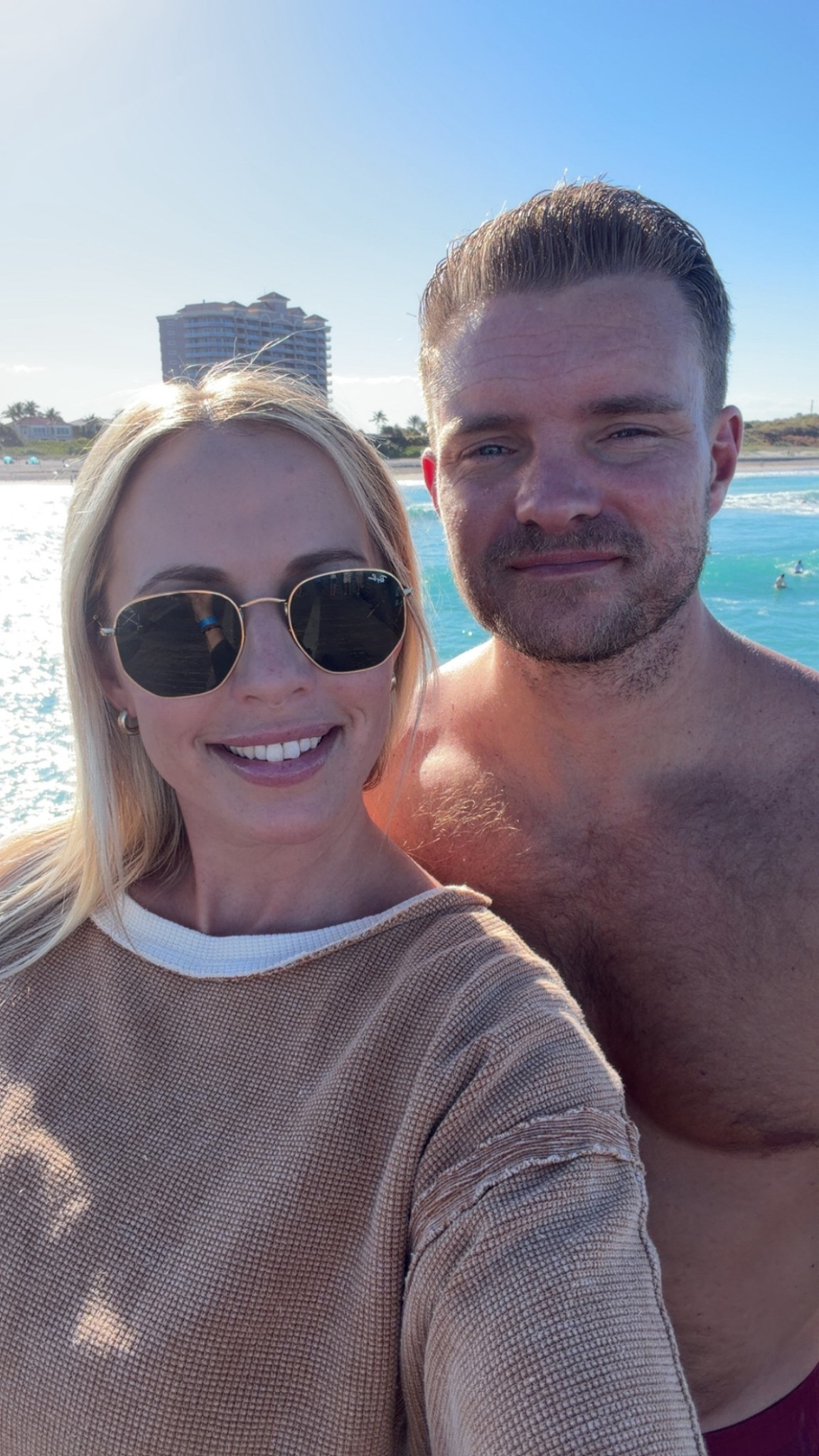 Sunglasses 

#LTKMidsize #LTKootd #LTKdayinmylife