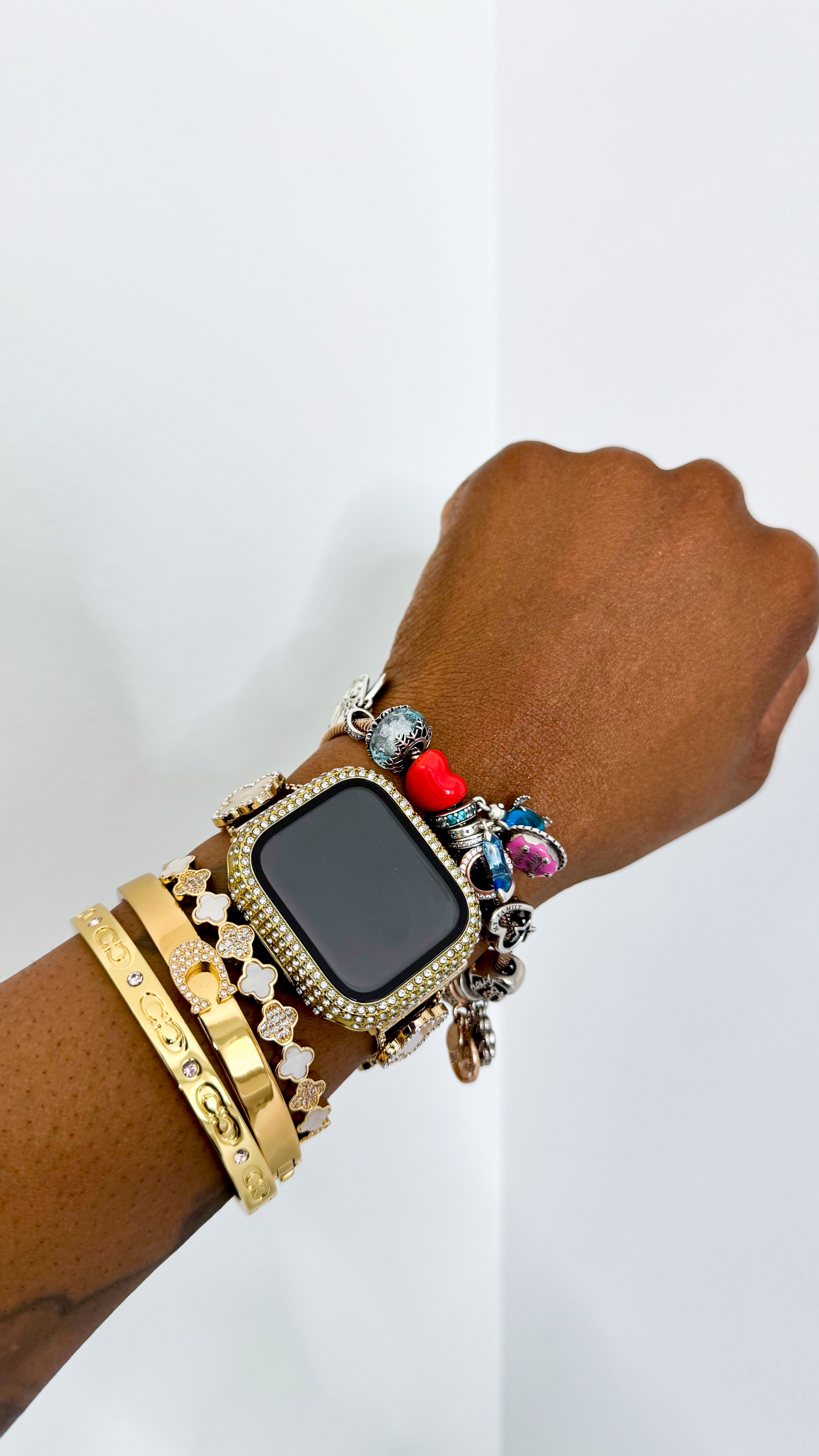 Girlie bangles & bracelets in 2025

#LTKItBag #LTKFindsUnder50 #LTKU