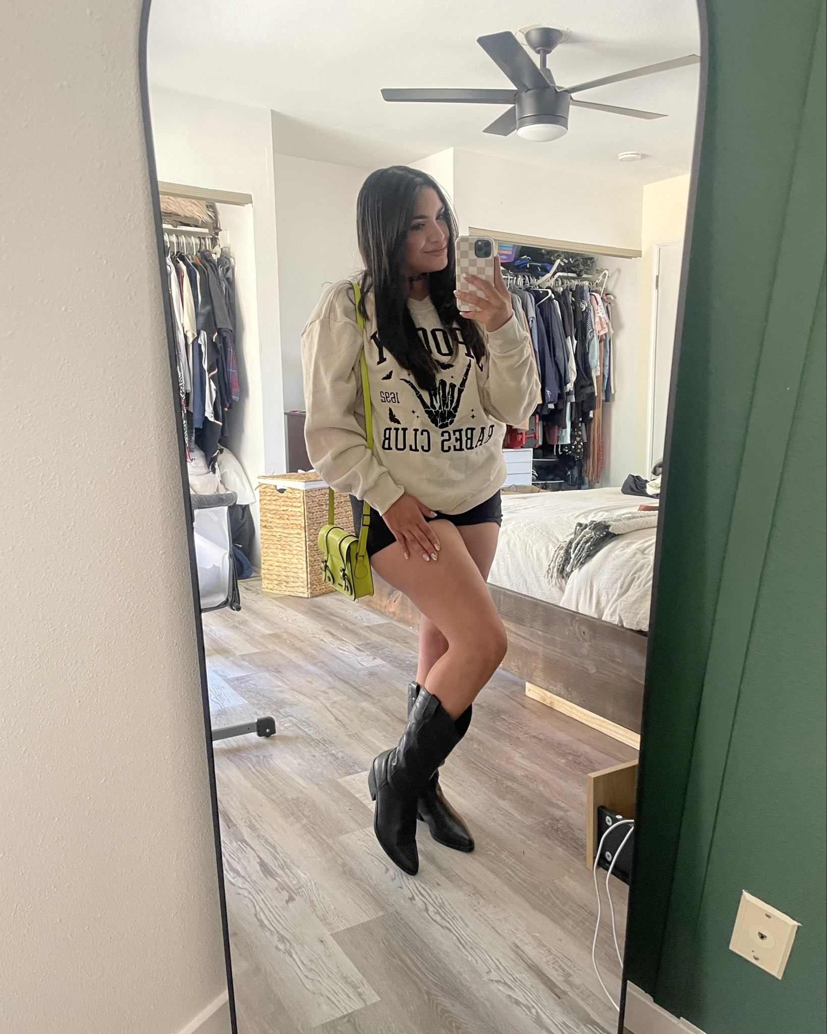 The Horror Nights Fit ✨👻

#LTKSeasonal #LTKFindsUnder50 #LTKFallSale