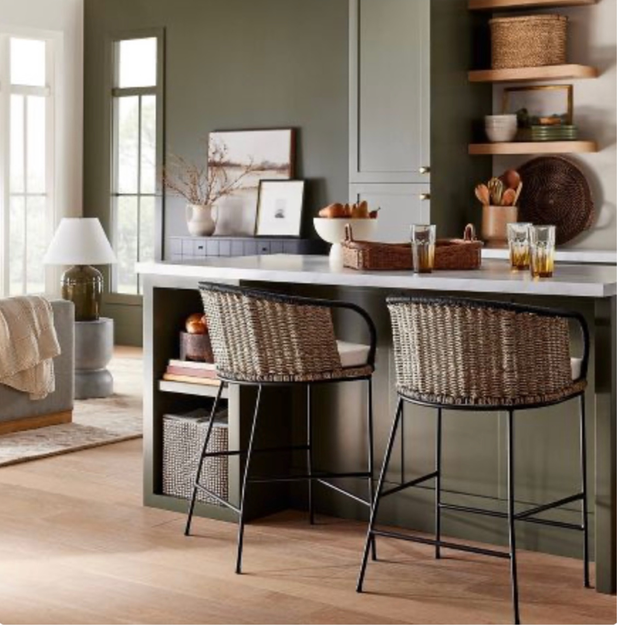 Seagrass bar discount stools with back