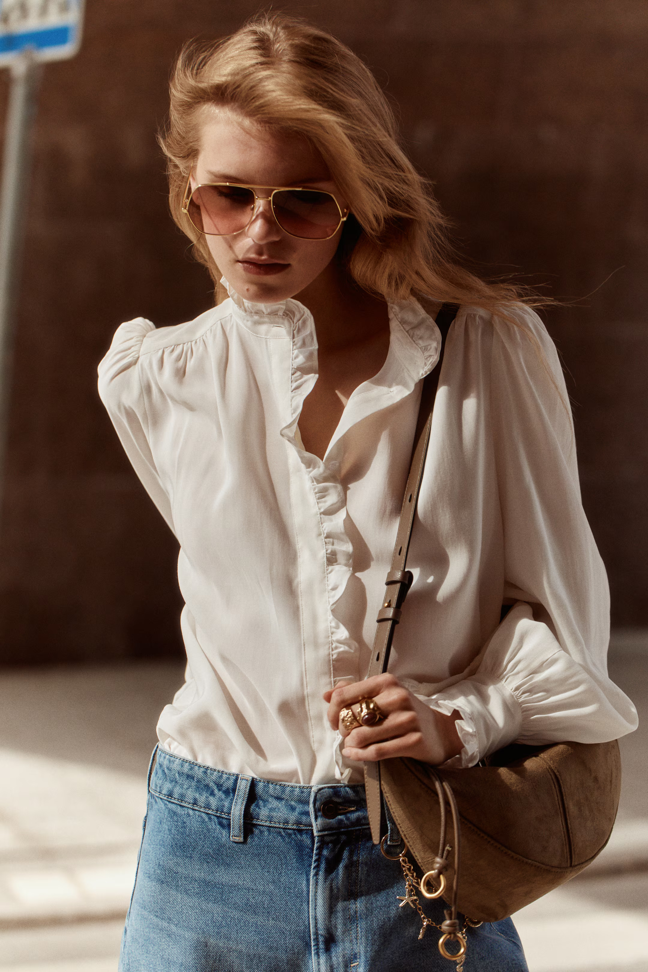 Oversized frill-trimmed blouse | H&M (FR, IT, ES, PT, BE)