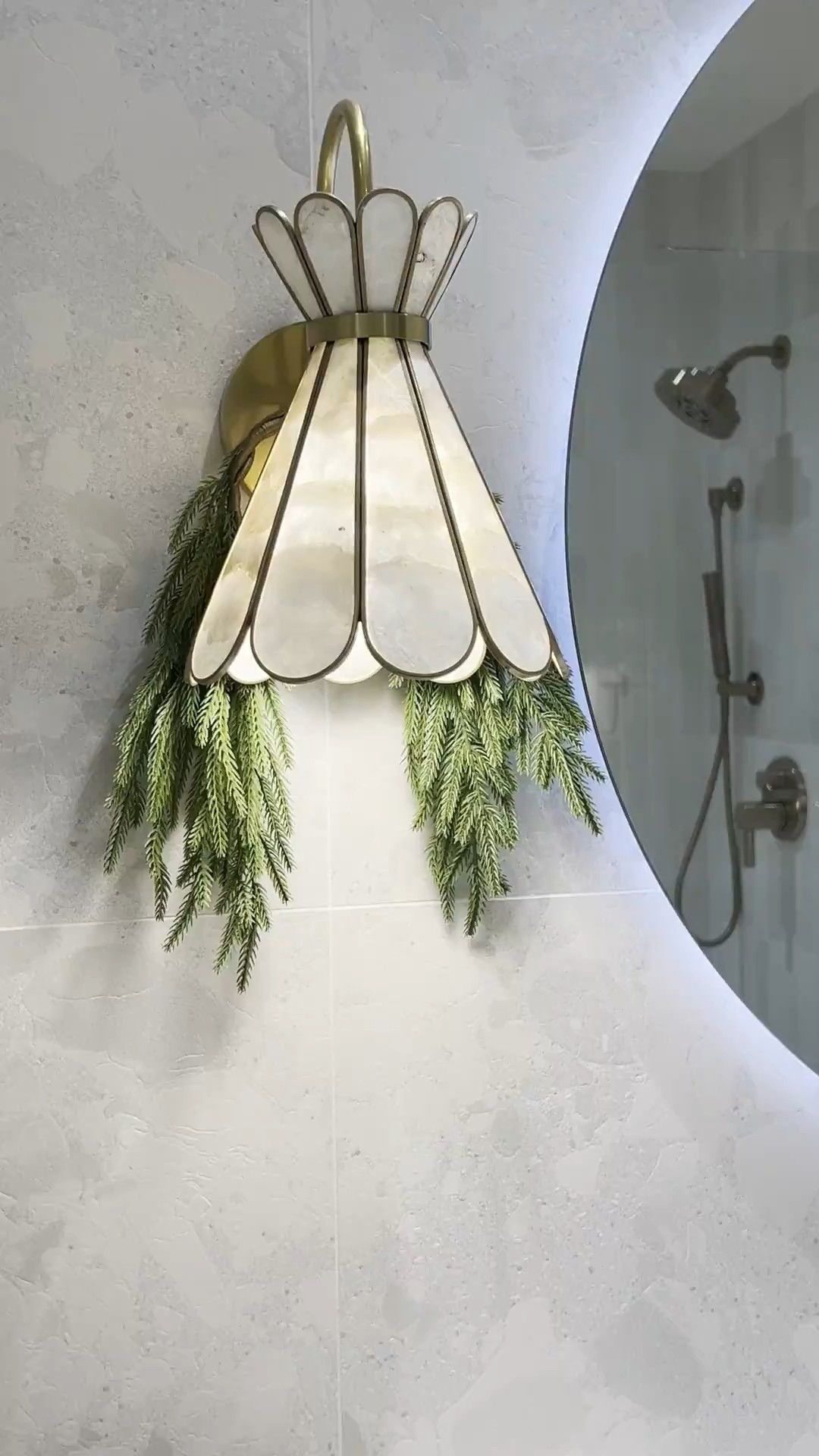 Christmas making a sneak peak in the bathrooms 

#LTKHome #LTKSeasonal #LTKHoliday