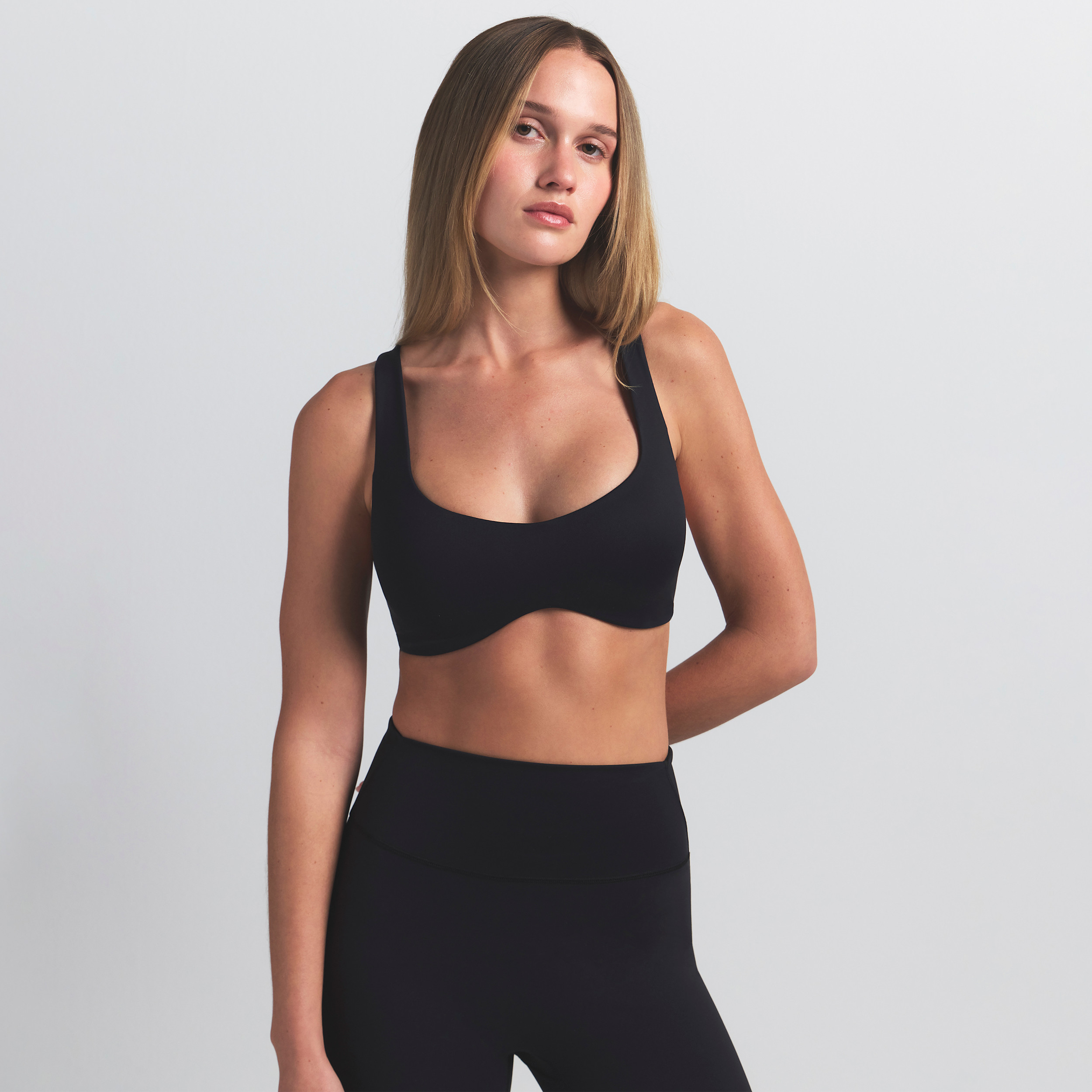 Nike Women's SKIMS Matte Shaping Scoop Bra in Black | BABRA9483W-OBD | Nike (US)