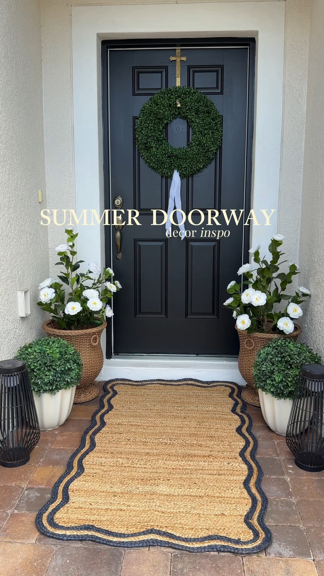 Summer doorway decor☀️🤍

#LTKmomlife #LTKSeasonal #LTKHome