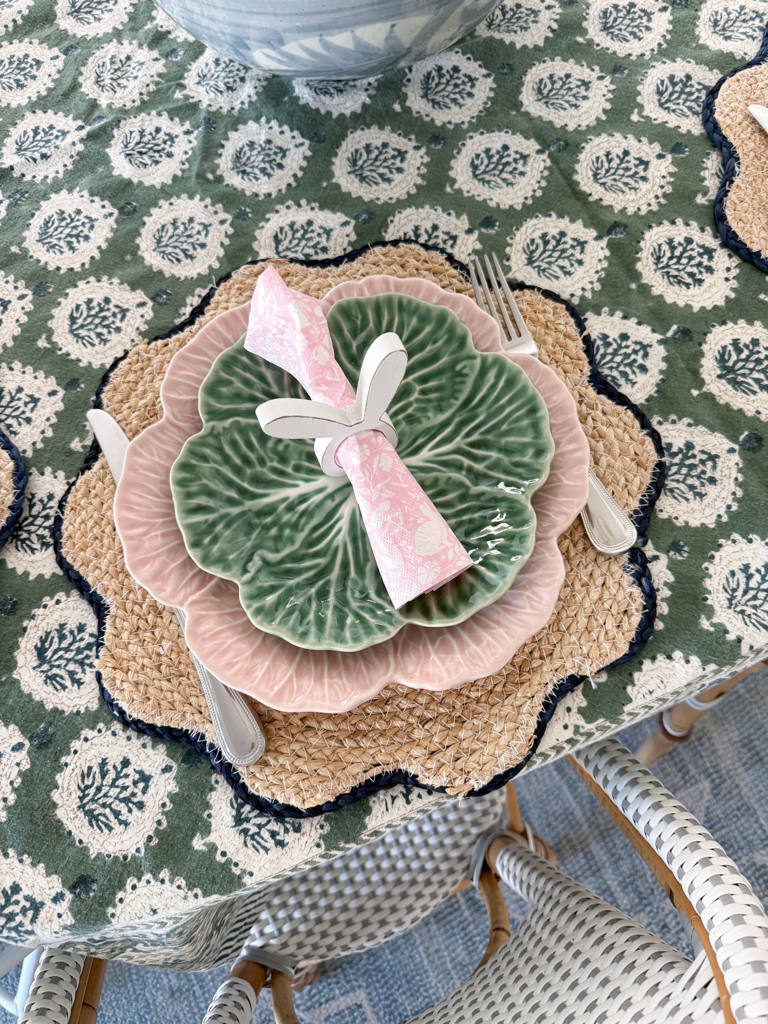 Easter table setting 

#LTKHome