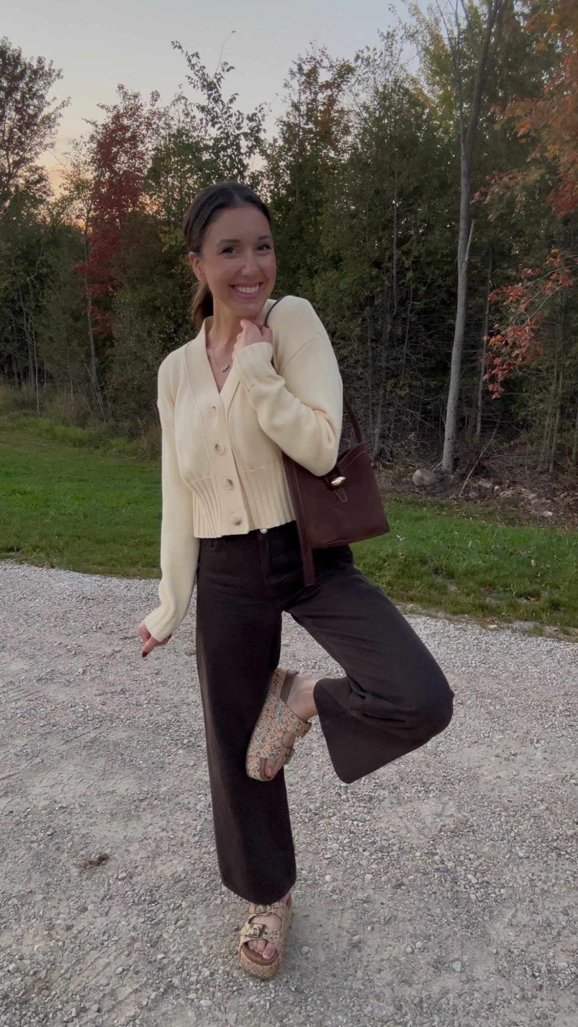 Pastels + brown. Say less! Especially yellow 🤎☀️

#LTKjeans #LTKfall #LTKcanada