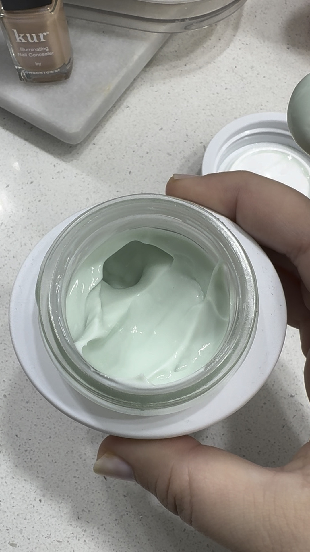 Clarins Cryo Flash Mask is incredible! It’s icy, tightens, cooling. Makes my skin look like glass. Addresses fine lines & wrinkles. The best mask I’ve ever used!

#LTKxSephora #LTKVideo #LTKbeauty