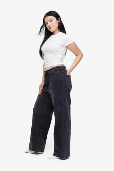 Curvy Fit Wide Regular Jeans - Black - Ladies | H&M US | H&M (US + CA)