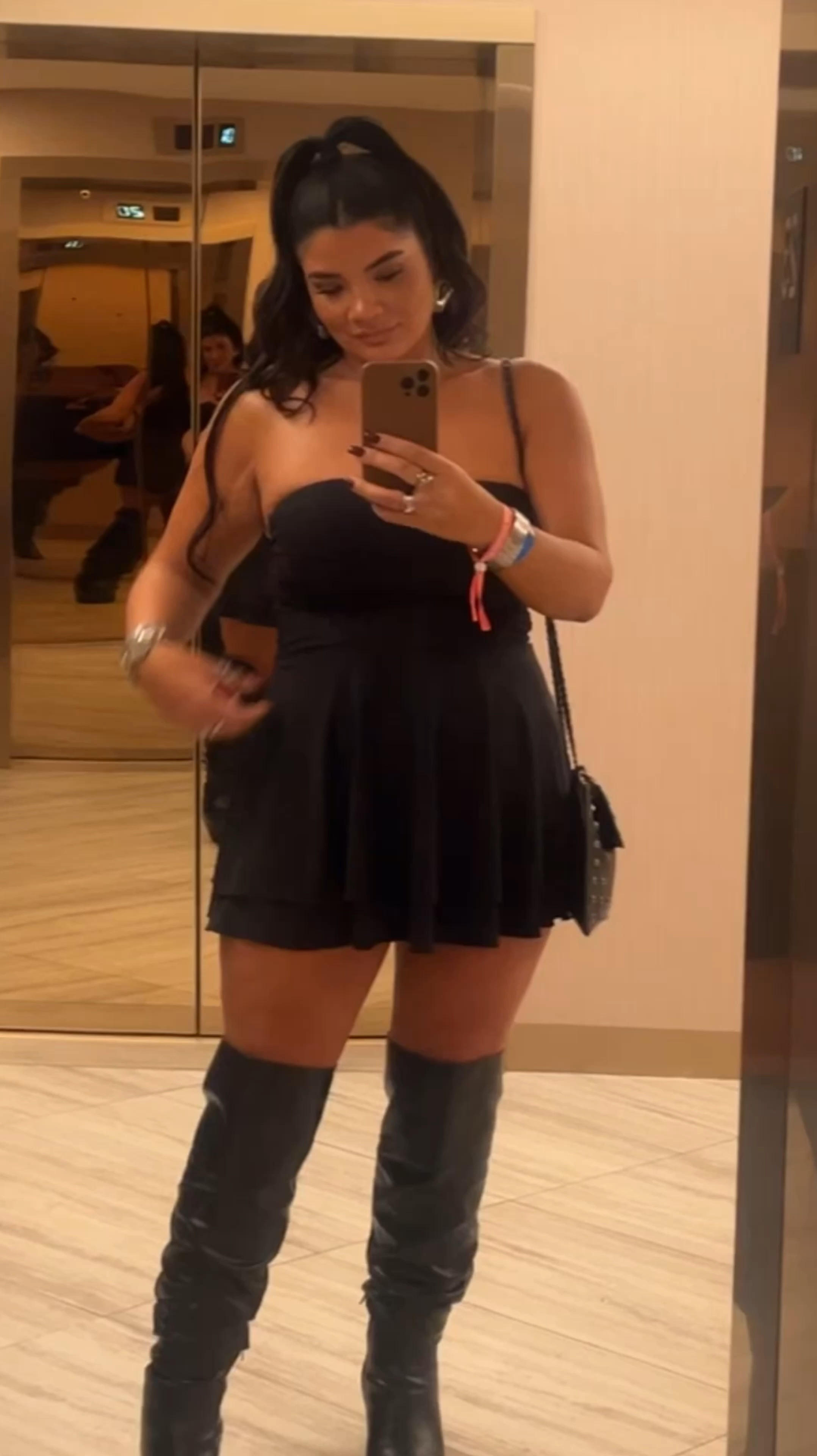 Perfect for a concert 🎶 or date night look! Im wearing the large! 

#LTKMidsize #LTKFindsUnder50 #LTKStyleTip