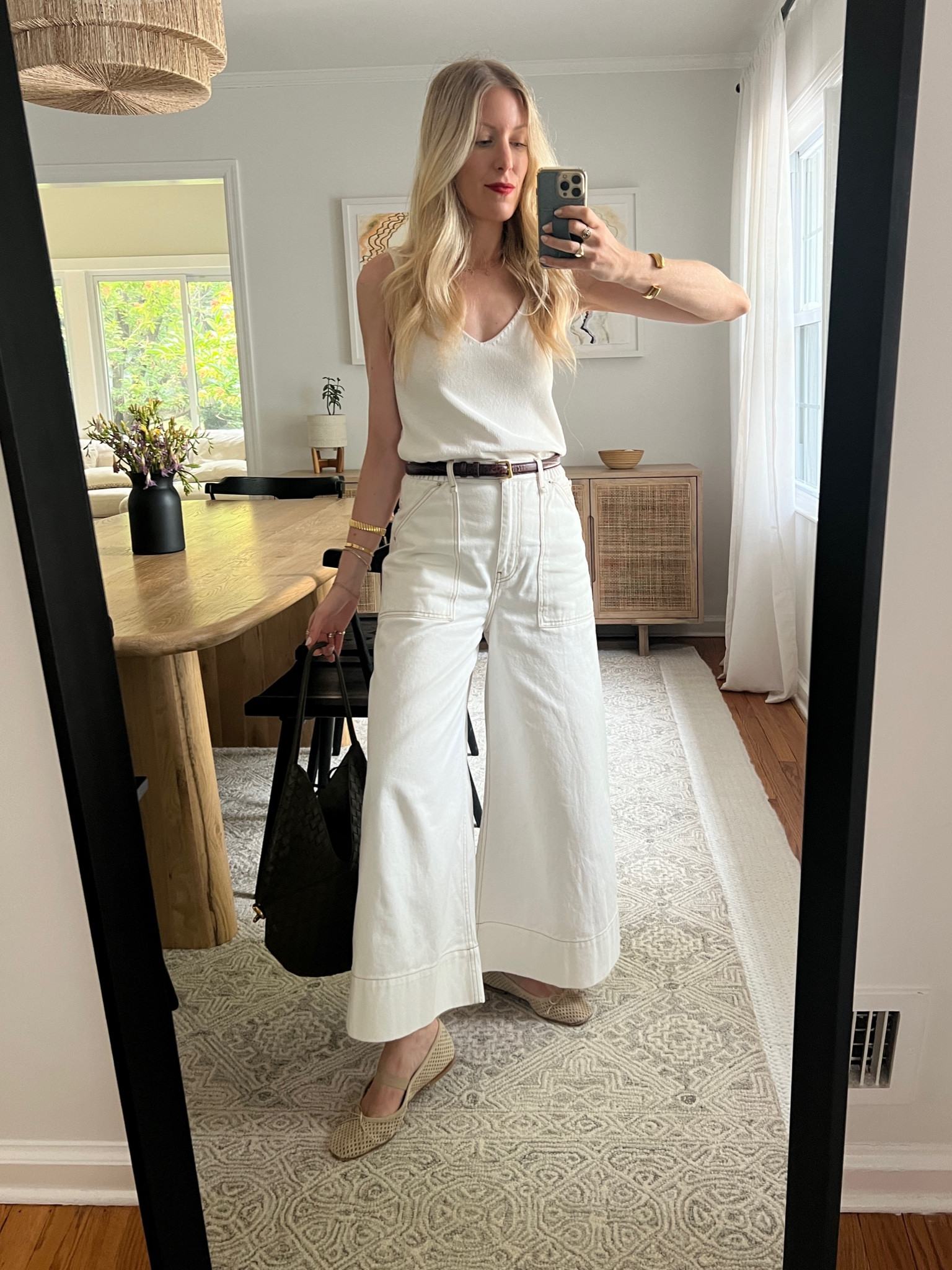 Summer classics 🤍 

Tank: MMLaFleur (THENEWYORKSTYLIST20 for 20% off)

Jeans: Merlette (THENEWYORKSTYLIST for 15% off)

Flats: A.Soliani

Bag: Bottega 



#LTKOver40 #LTKSaleAlert #LTKWorkwear