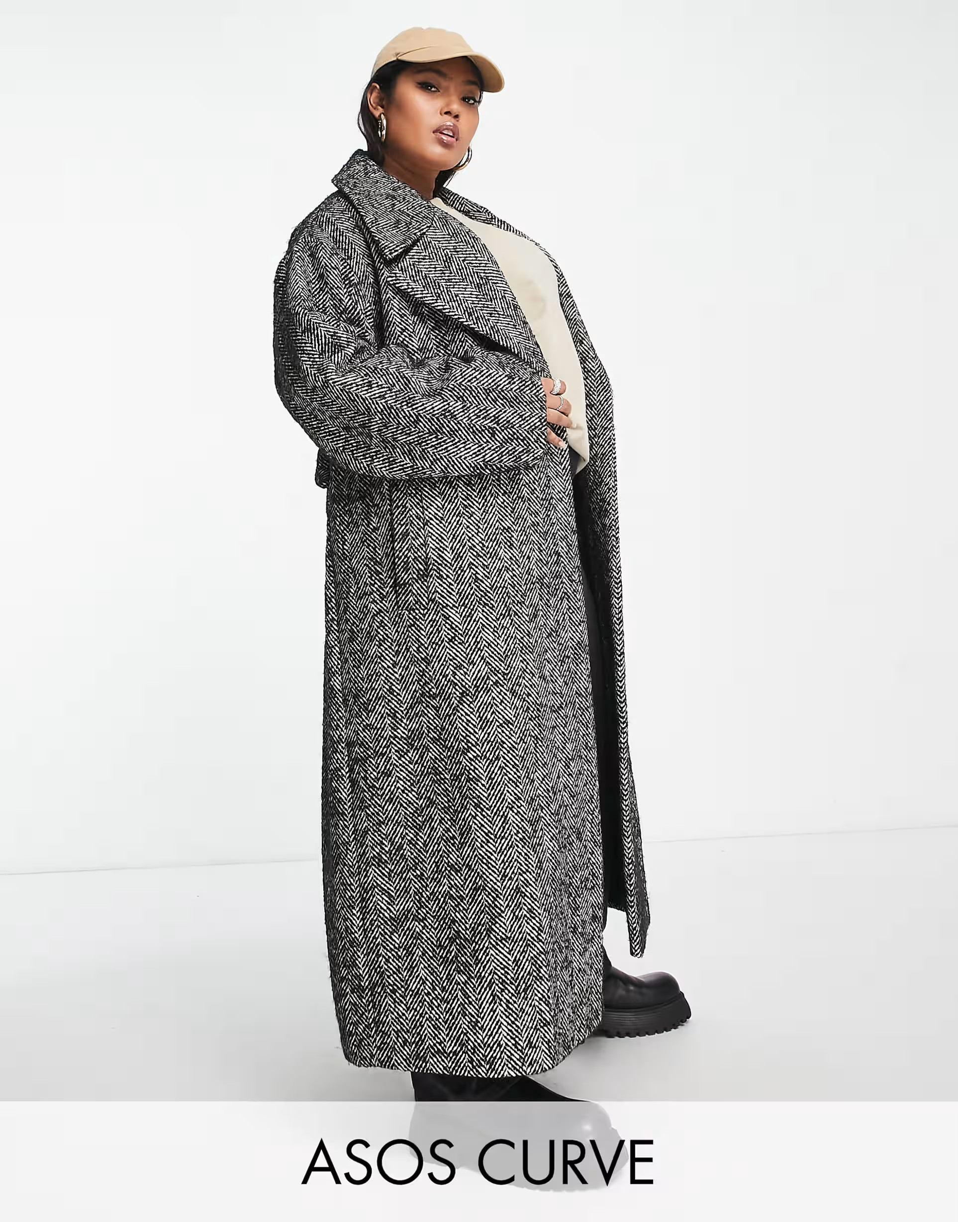 ASOS DESIGN Curve smart herringbone belted coat in black and white | ASOS (Global)