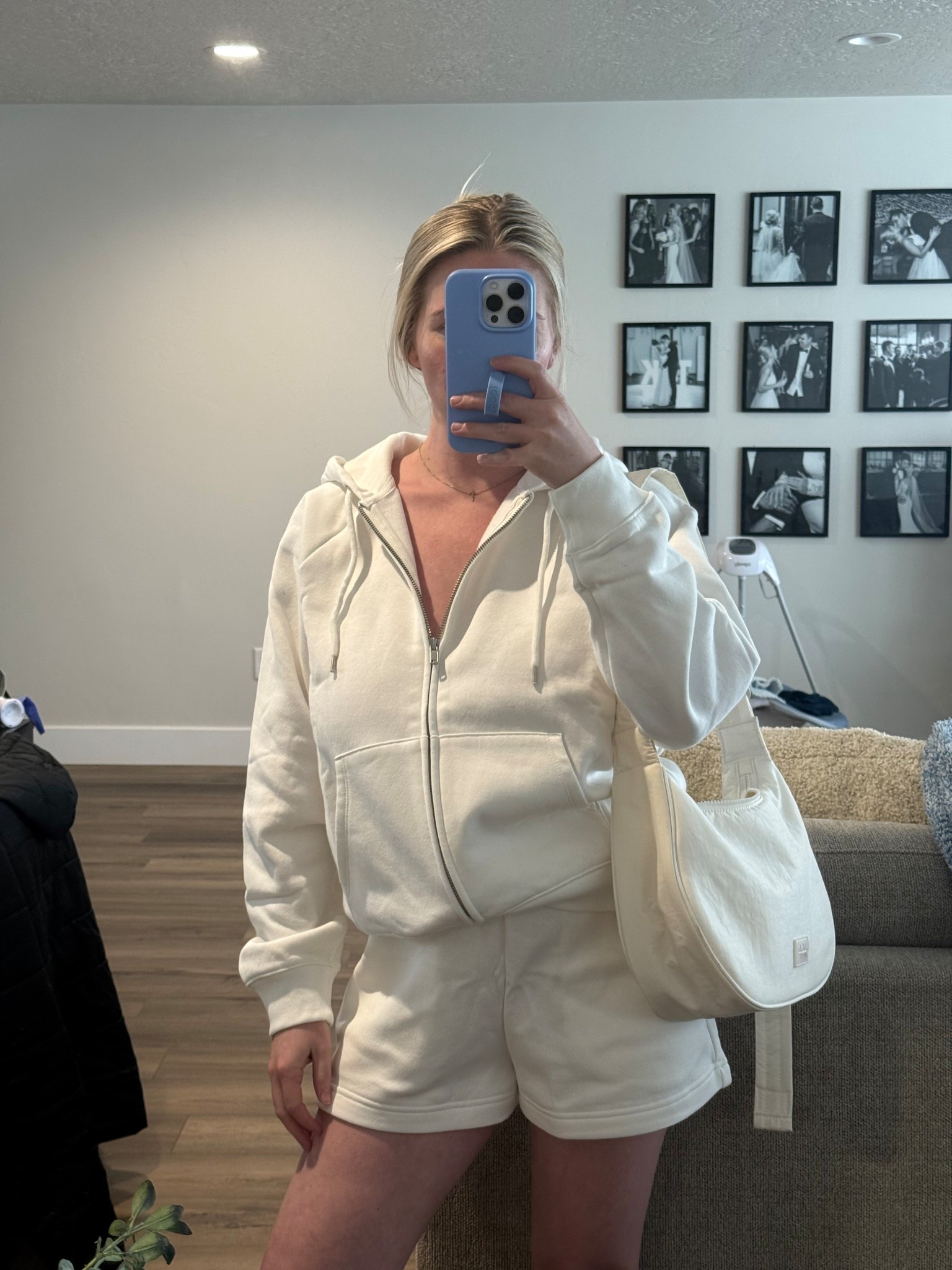 Gap is really that girl. I now have their vintage sweat set in 3 colors 
Top size M petite 
Bottoms size XS petite 

#LTKActive #LTKPetite #LTKFindsUnder50