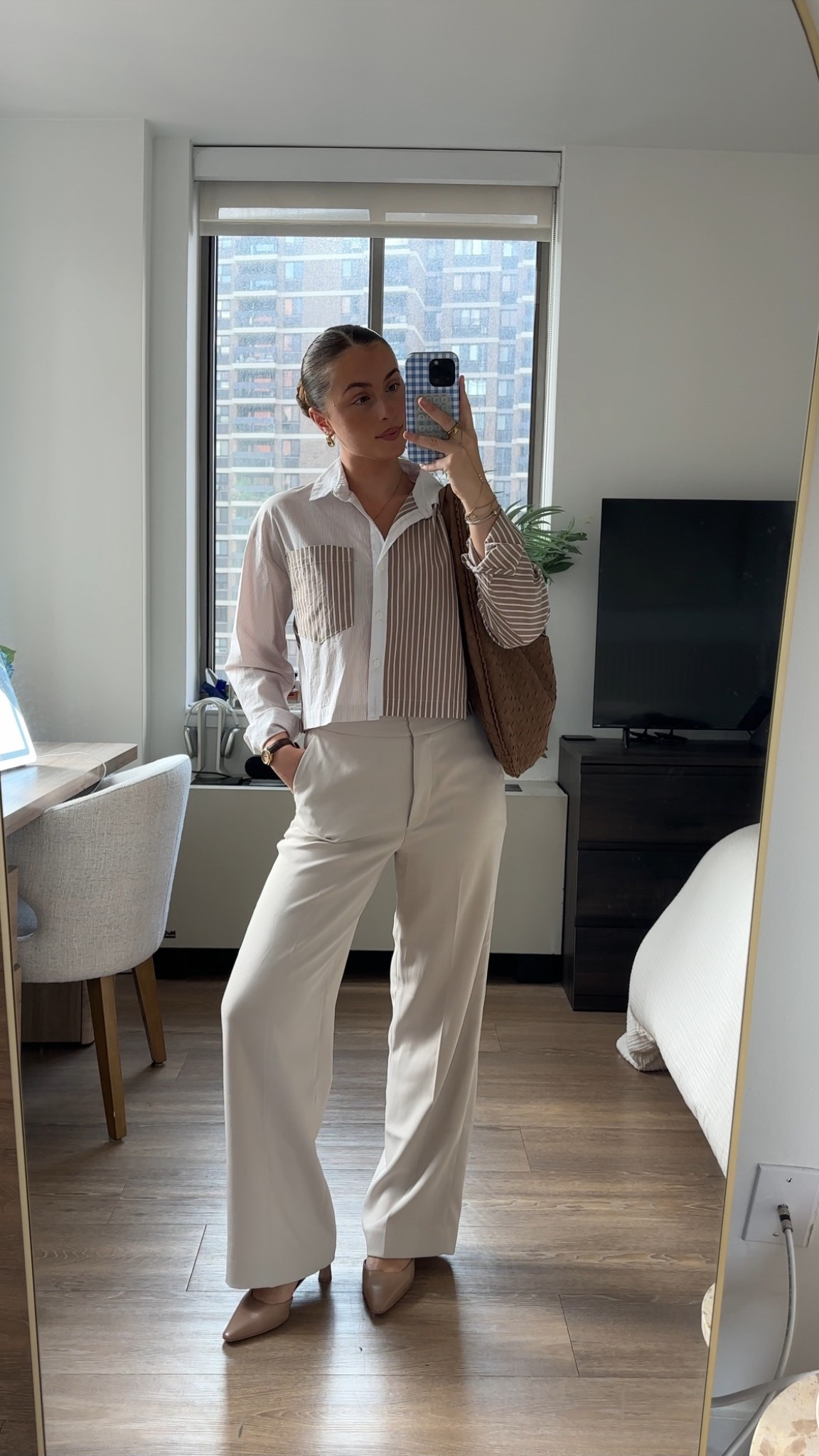 Work ootd 
- wearing a size 4 in the bottoms
- linked similar tops since this one is no longer sold 

#LTKStyleTip #LTKWorkwear #LTKFindsUnder100