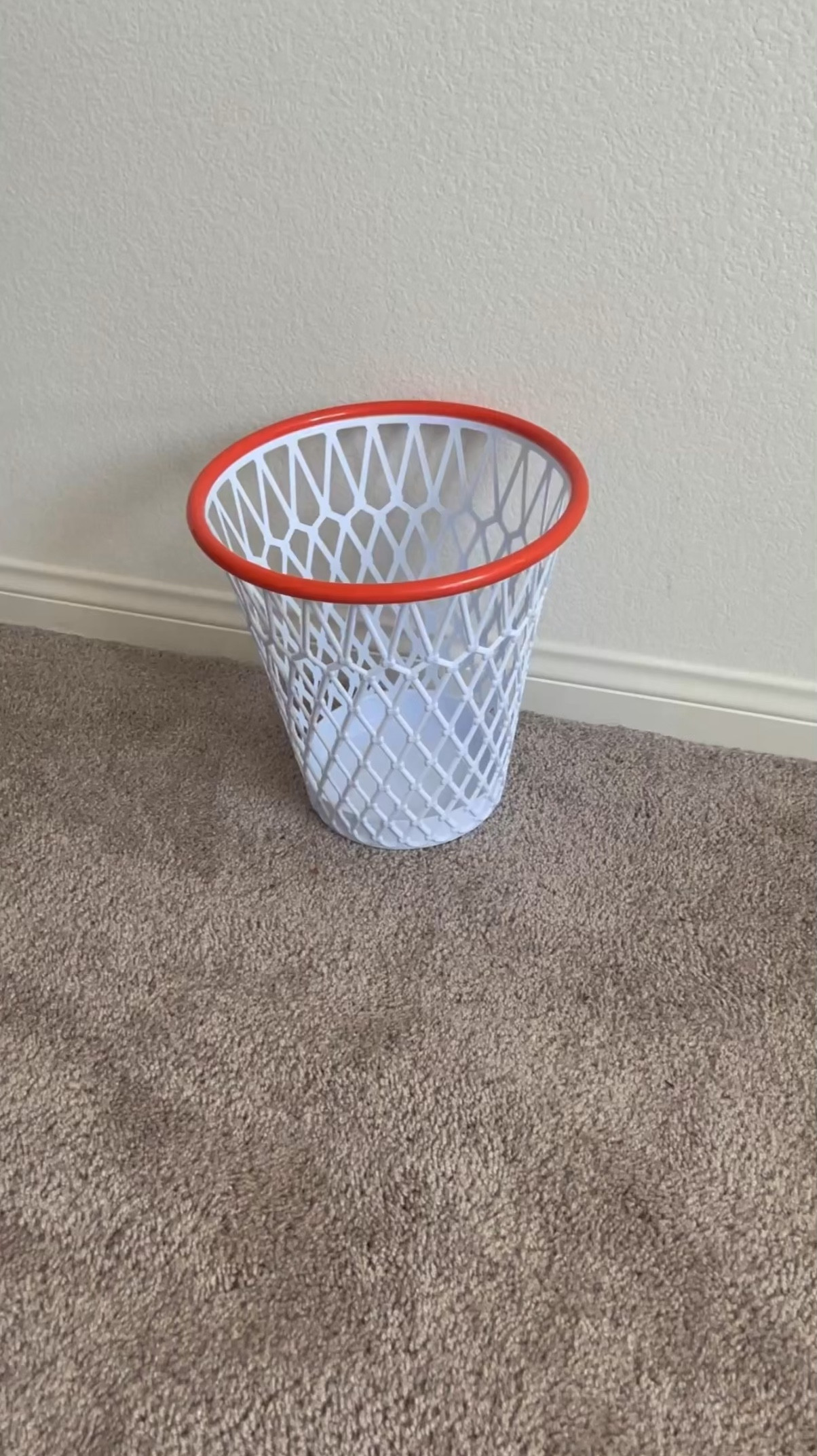 If you have anyone in your life who loves basketball 🏀 this trash can was such a great Amazon find.
It’s high quality and definitely affordable 

Follow me for more 

#basketball #homedecor #office #nba #amazon #trashcan #office


#LTKMens #LTKFindsUnder50 #LTKHome